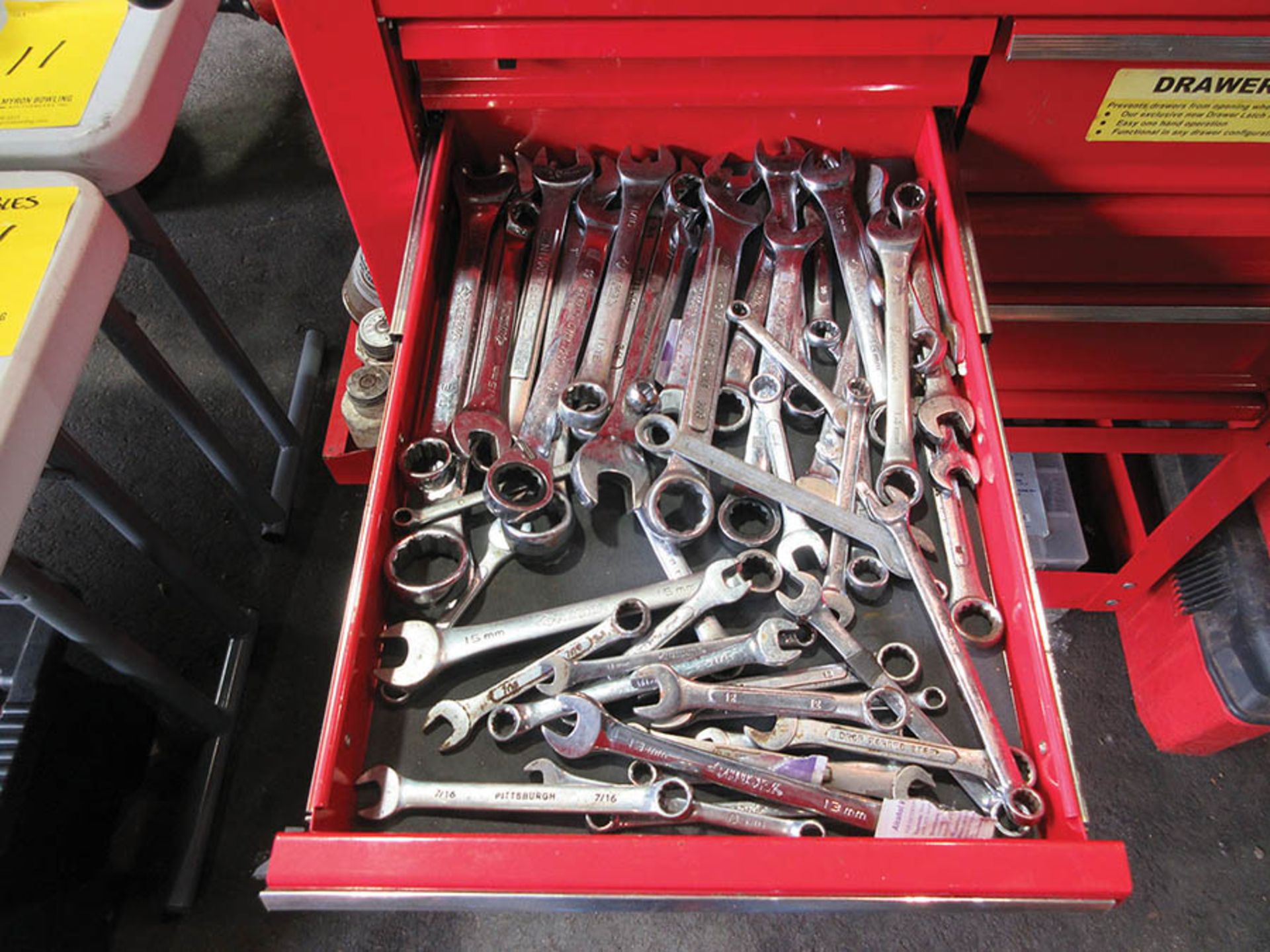 US GENERAL 5-DRAWER TOOL CHEST W/ TOOL CONTENTS & MILWAUKEE, HILTI TOTES - Image 5 of 7