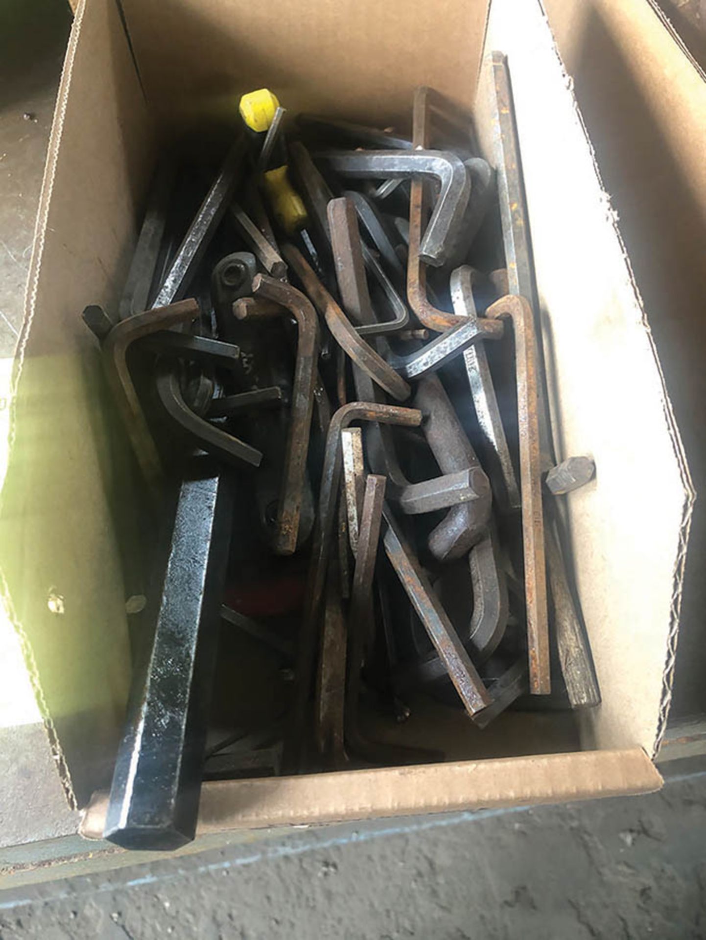 ASSORTED ALLEN WRENCHES