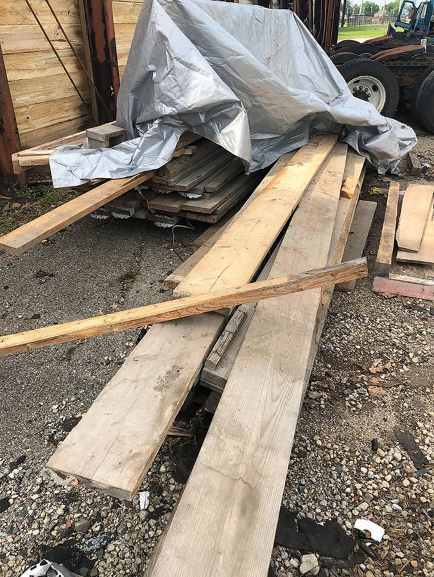 ASSORTED LUMBER, WOODEN STAIRCASE - Image 2 of 12