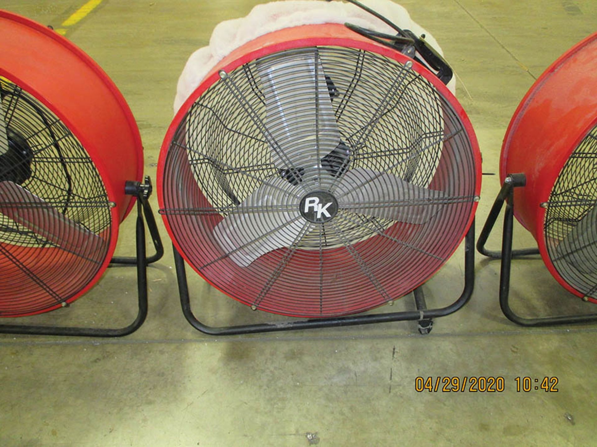 RURAL KING 24'' FAN