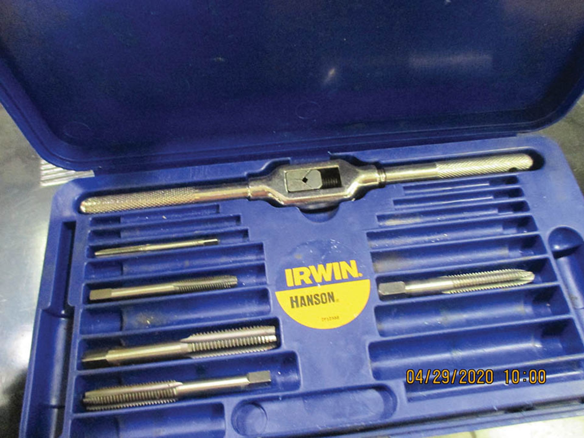 IRWIN TAP & DIE SET 3-12MM