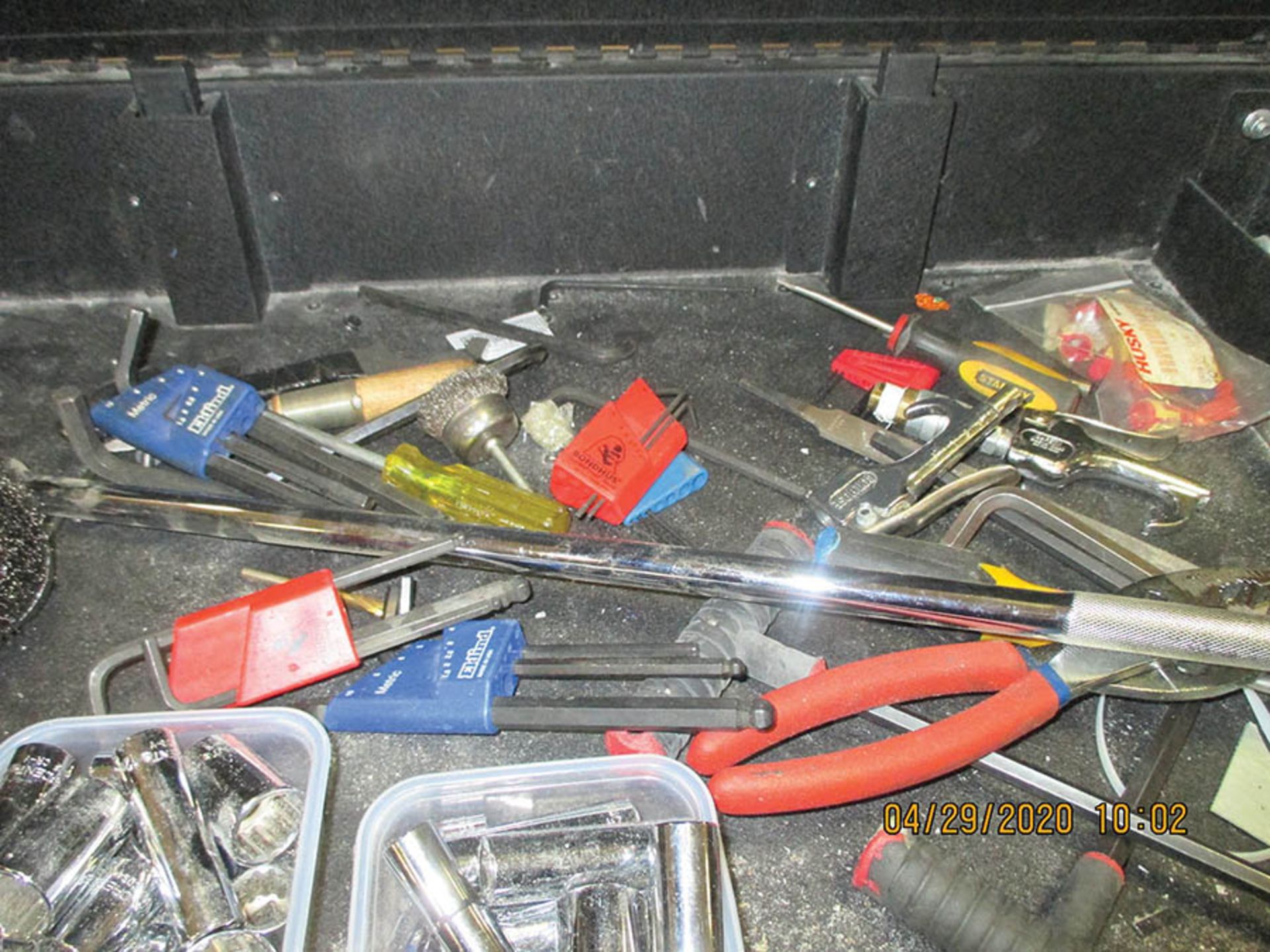 TORIN 5-DRAWER TOOL CHEST W/ CONTENTS OF ASSORTED TOOLS - Image 2 of 2