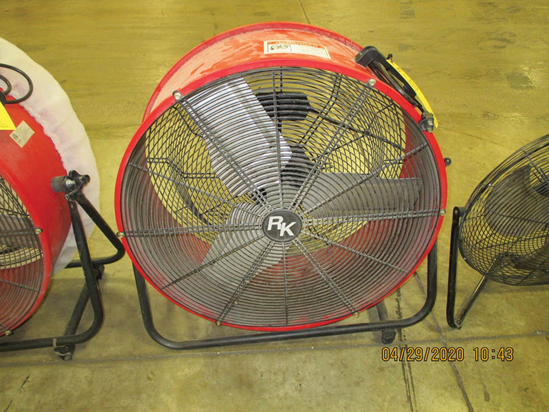 RURAL KING 24'' FAN