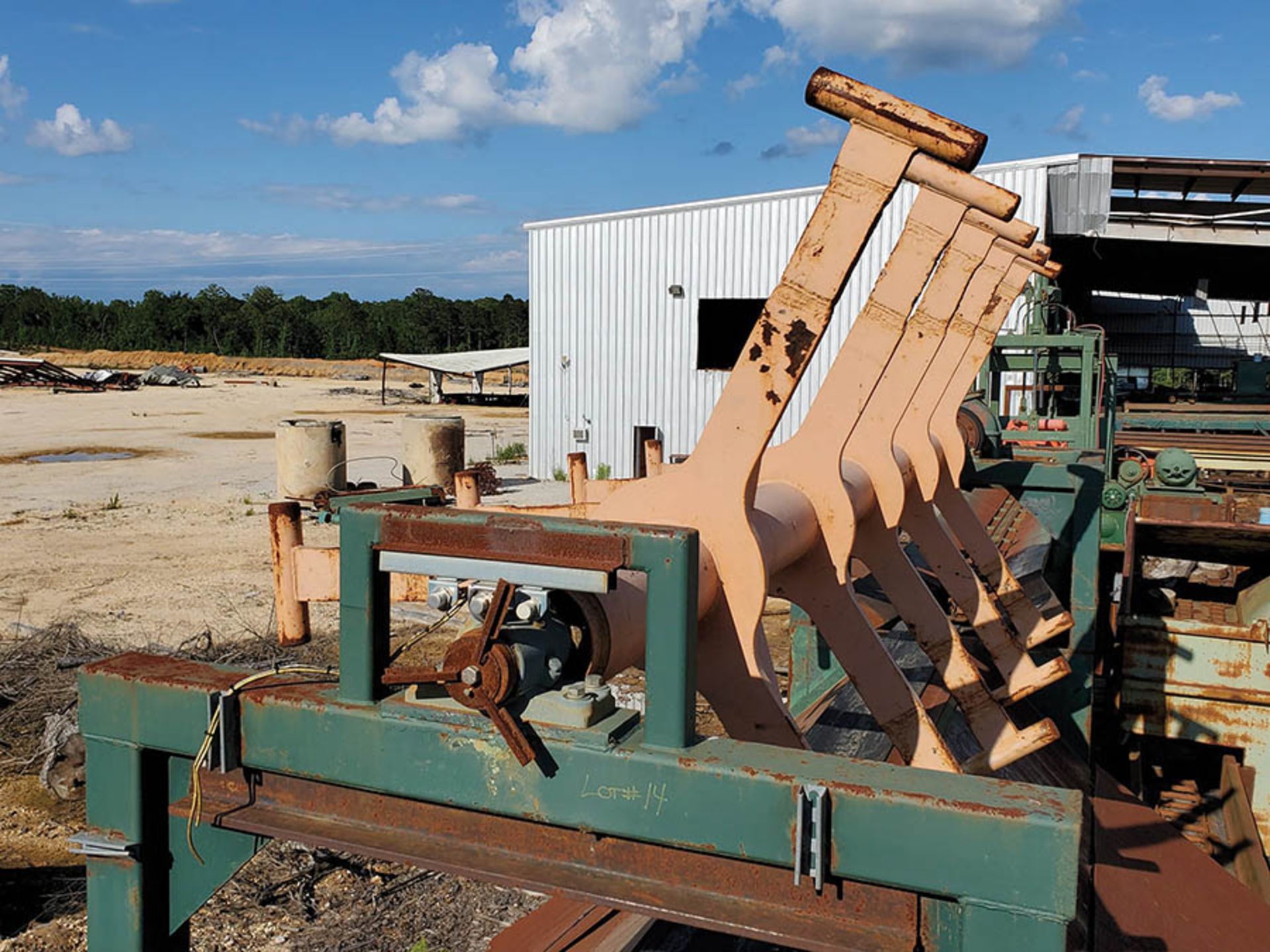 18' TRI-ANGLE TYPE ROTARY LOG KICKER 2-WAY FOR FURTHER LOG SORT TO MILL, REJECT OR SORT FOR