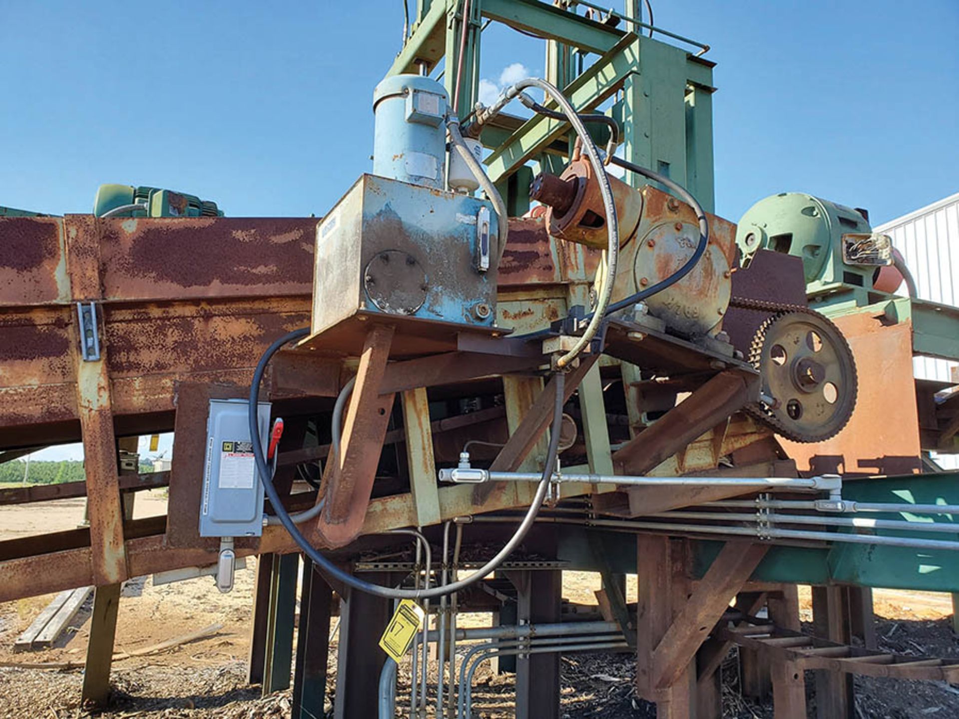 3-Chain Incline Waste Conveyor with Hopper Sides to a Single Chain Cross Conveyor on Stand - Image 8 of 13