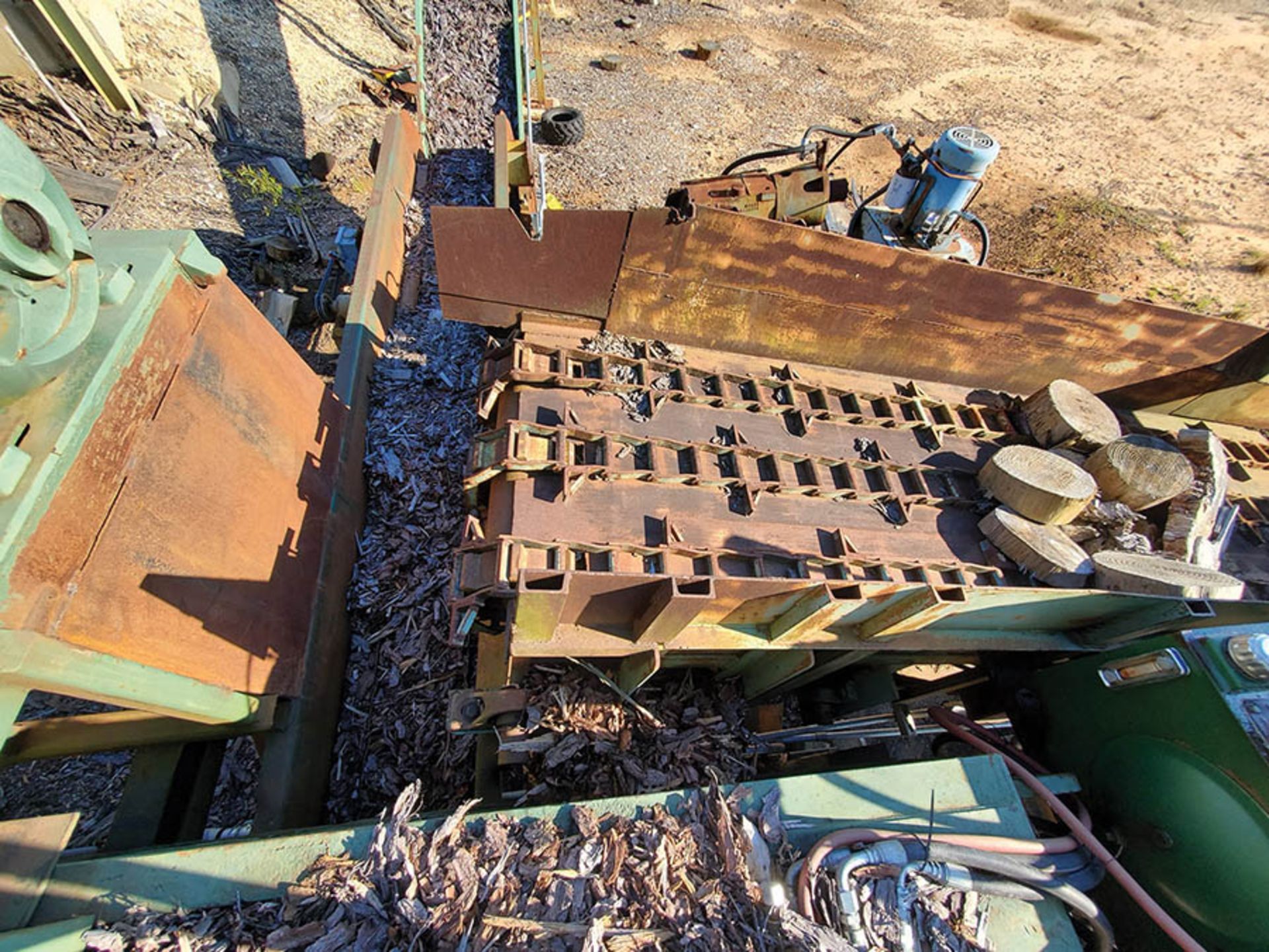 3-Chain Incline Waste Conveyor with Hopper Sides to a Single Chain Cross Conveyor on Stand