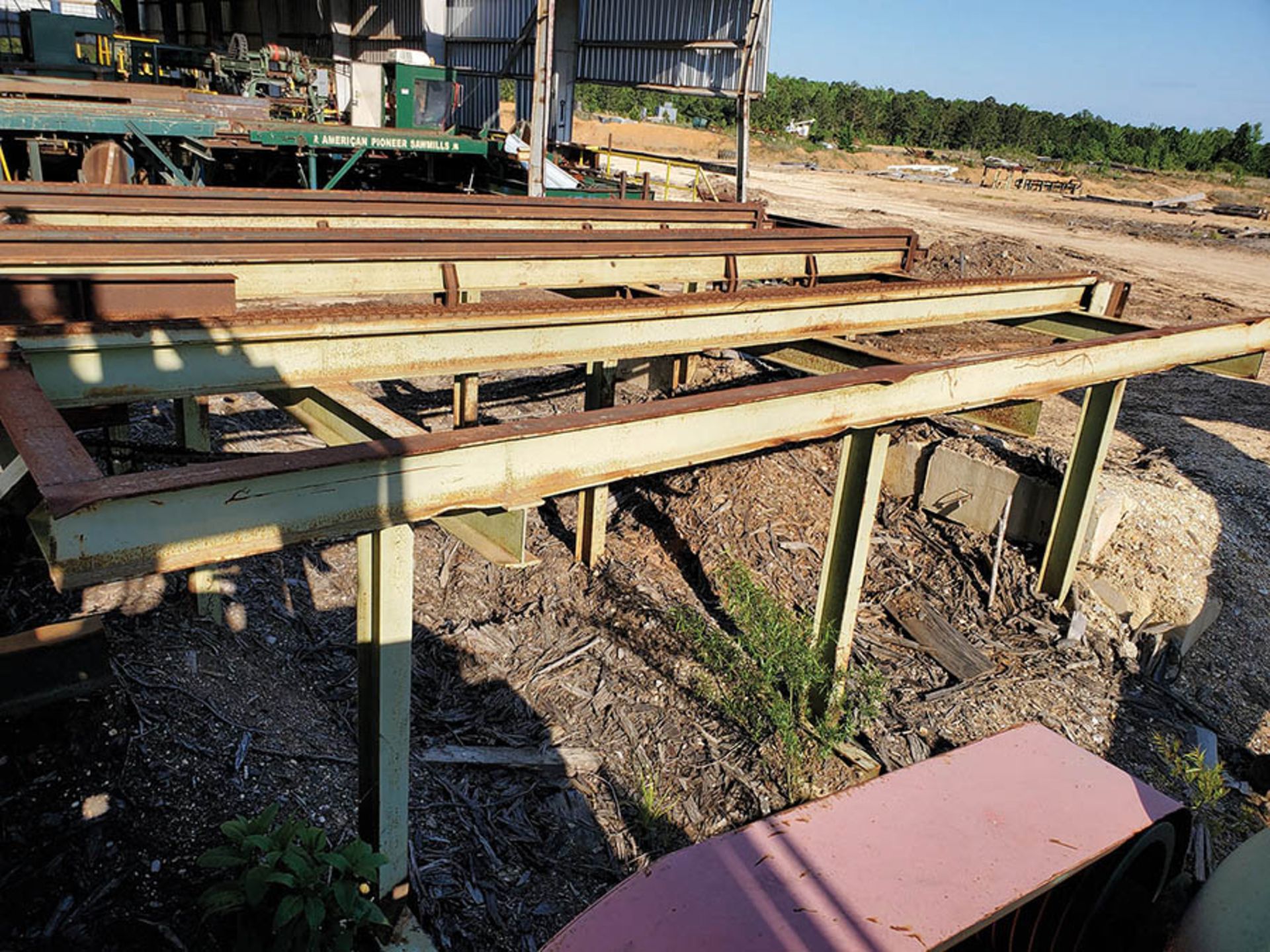 INFEED LOG TROUGH CONVEYOR INTO MILL STRAND SINGLE OF H-82 CHAIN, 4 TONG LOG PICKER ONTO 3 STRAND - Image 3 of 19