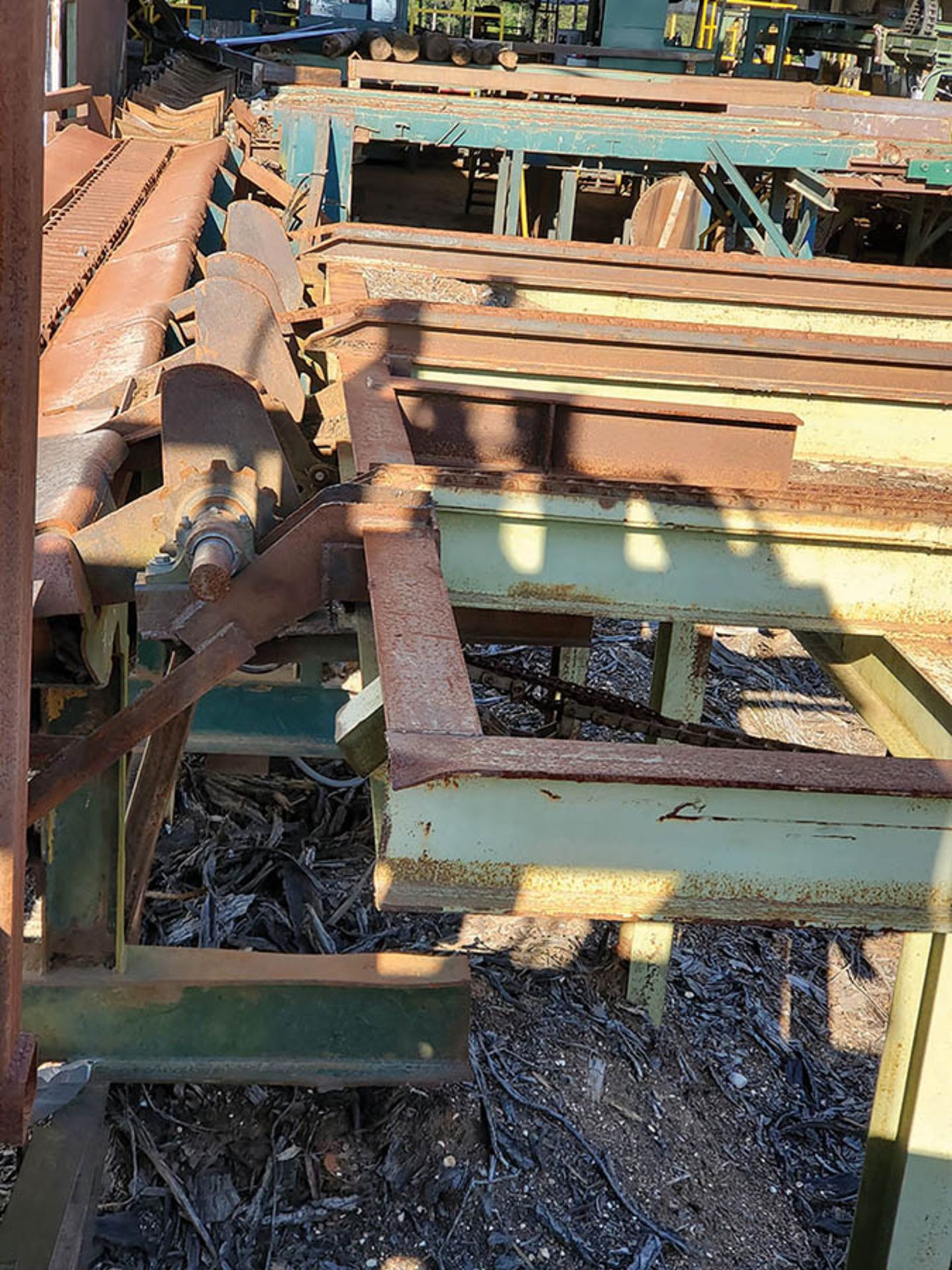 INFEED LOG TROUGH CONVEYOR INTO MILL STRAND SINGLE OF H-82 CHAIN, 4 TONG LOG PICKER ONTO 3 STRAND - Image 4 of 19