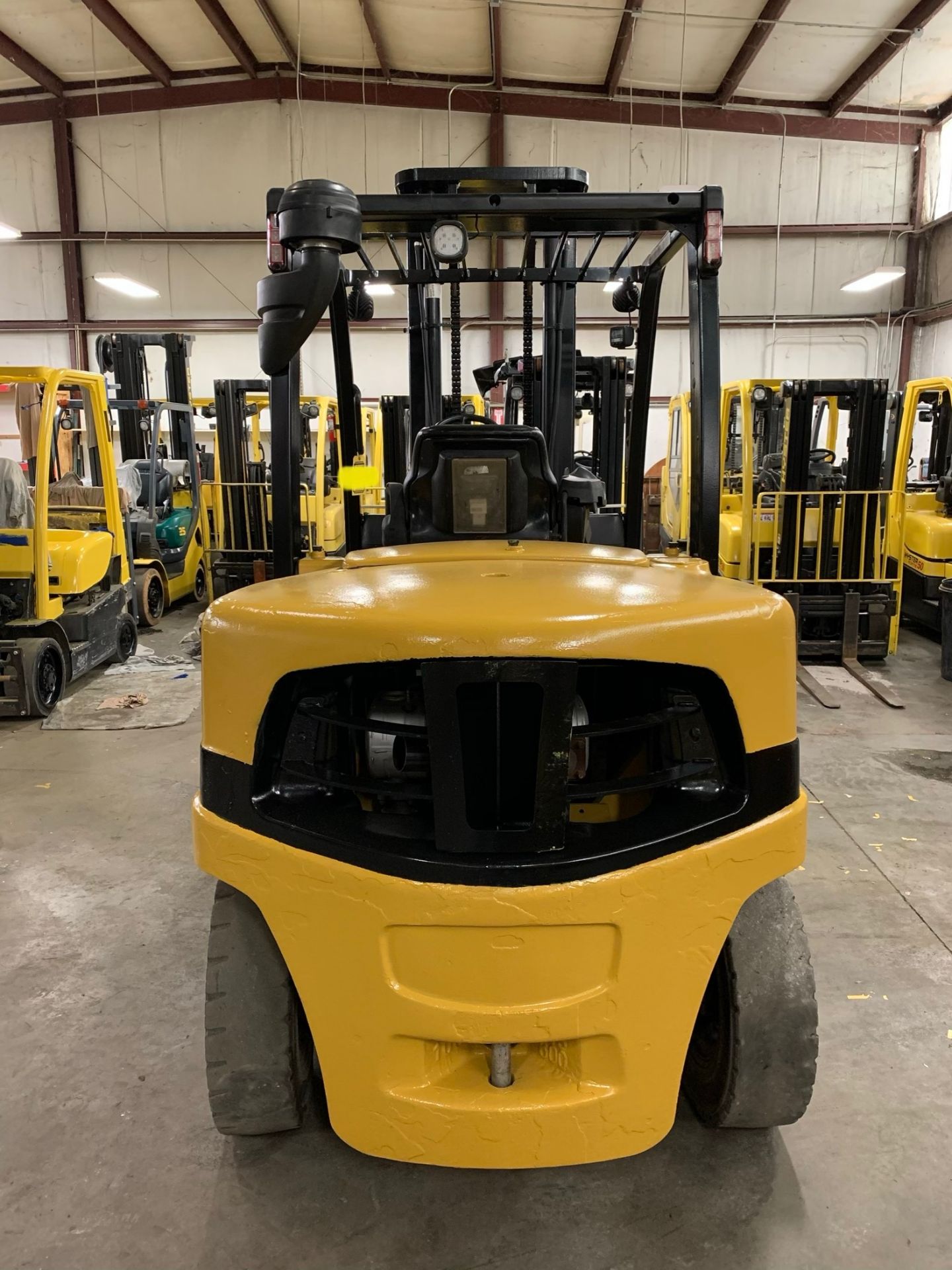 ***ITEM LOCATED IN HAMILTON, OHIO*** 2014 YALE 10,000-LB. CAP. FORKLIFT, MODEL GDP100VX, DIESEL, - Image 4 of 8