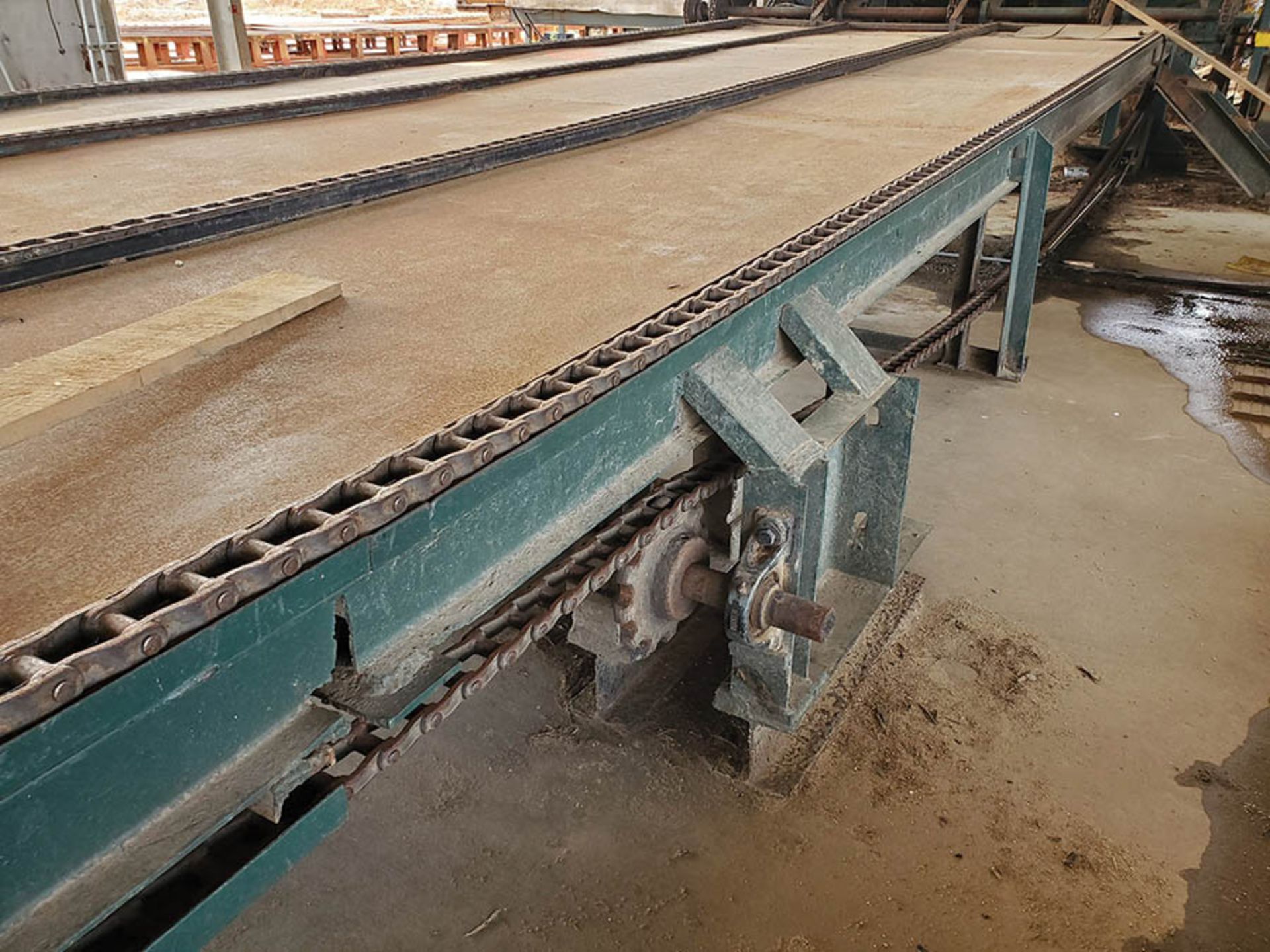 115' 4-STRAND LUMBER SORTING CHAIN W/H-78 CHAIN, MOTOR & DRIVE (HEAVY DUTY) HAS STEEL PLATE - Image 30 of 37