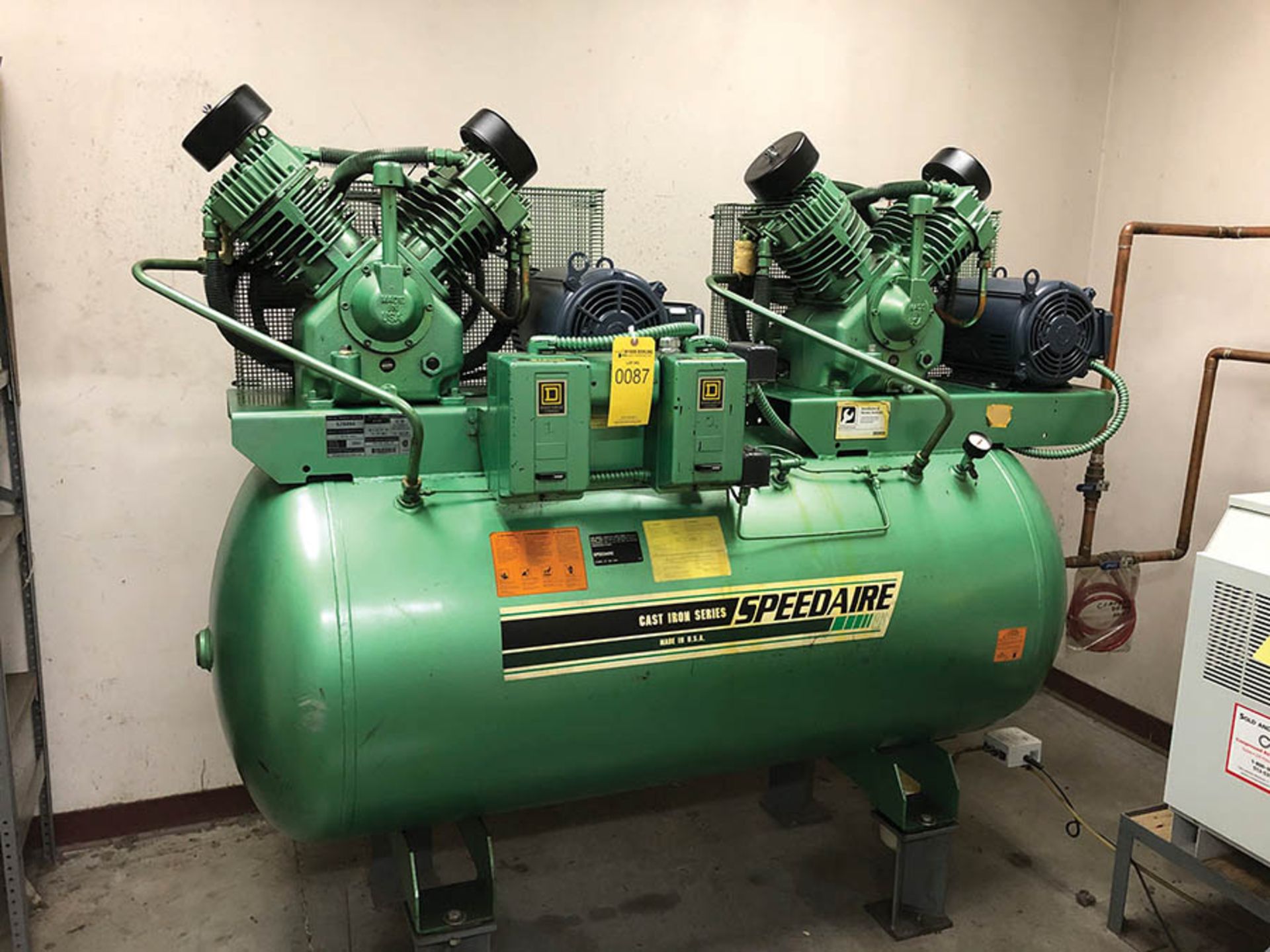 GREEN SPEEDAIRE HORIZONTAL AIR COMPRESSOR, MODEL 5Z689A, 175 MAX PSI, 584 SCFM, 200 GALLON - Image 2 of 7