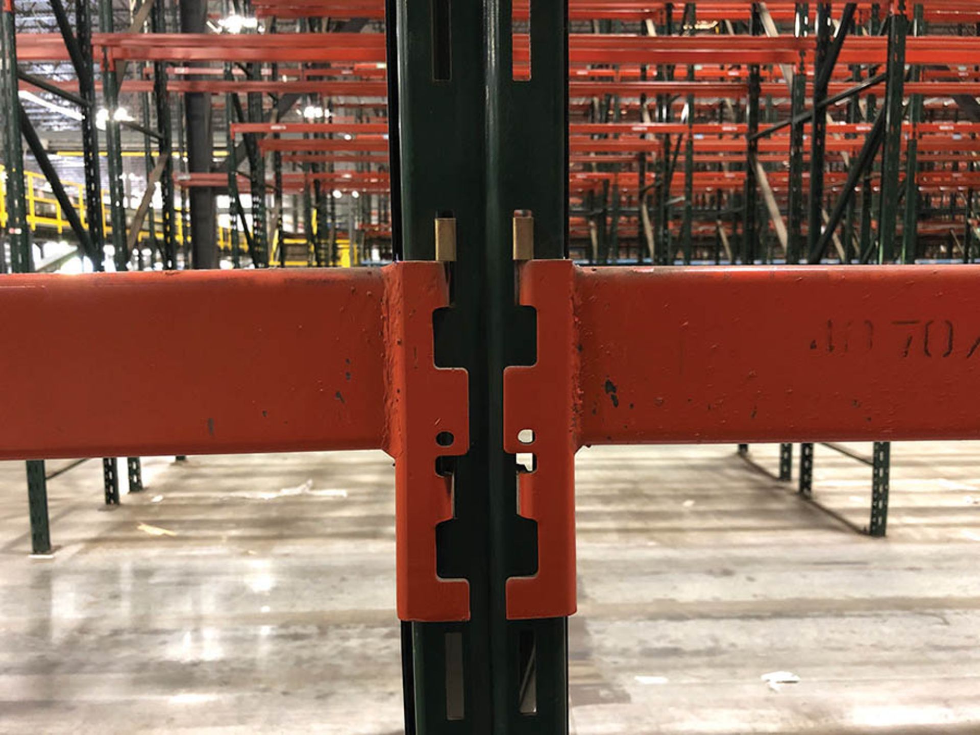 (30) BAYS/SECTIONS OF RIDG-U-RAK PALLET RACKING, CONSISTING OF (31) TOTAL UPRIGHTS- (2) UPRIGHTS ARE - Image 3 of 4