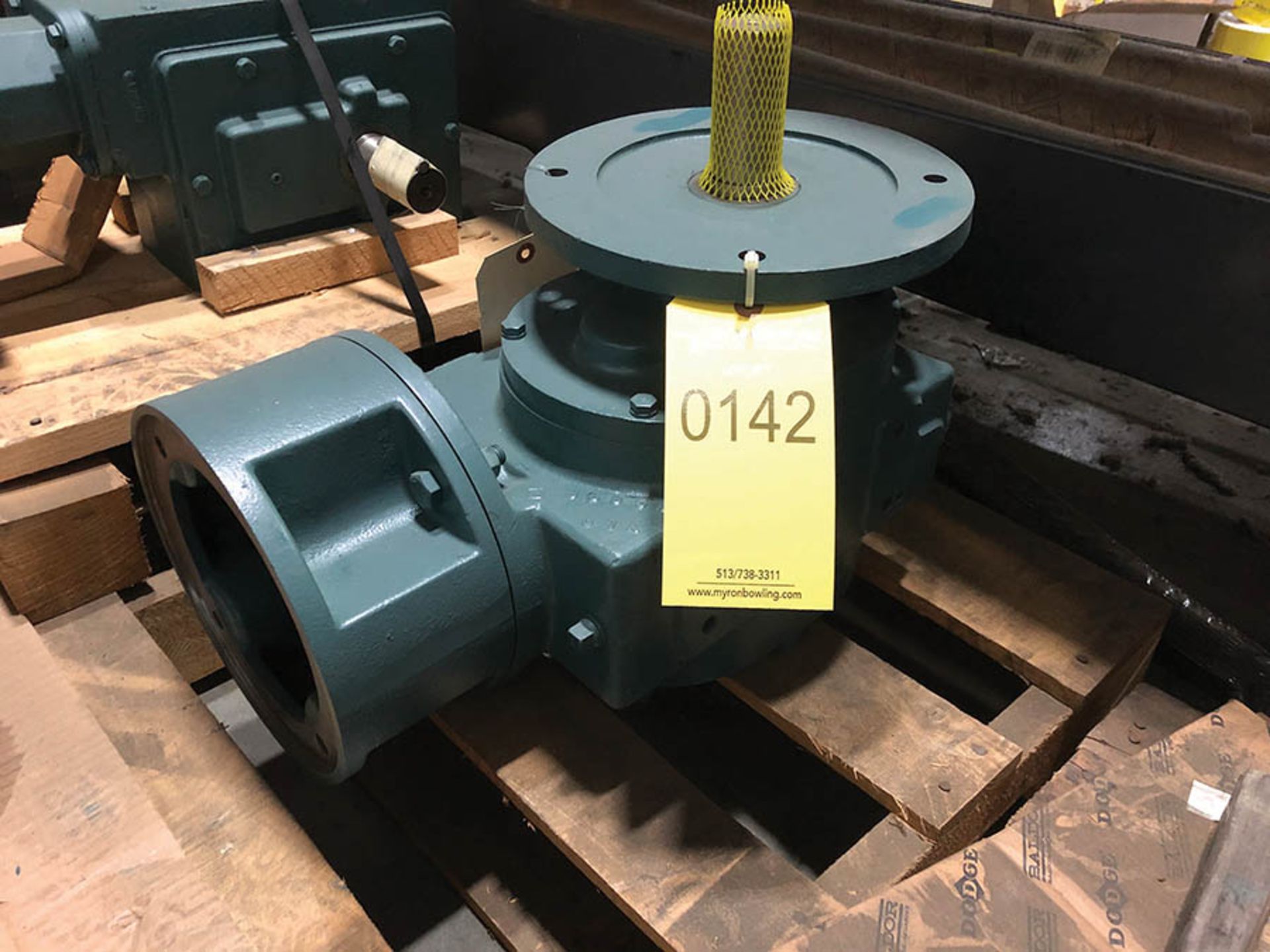 GEAR REDUCER ID NUMBER 361-699-7001XZ907916724PB, INPUT RPM 1750, TORQUE CAPACITY 30,610, MAXIMUM