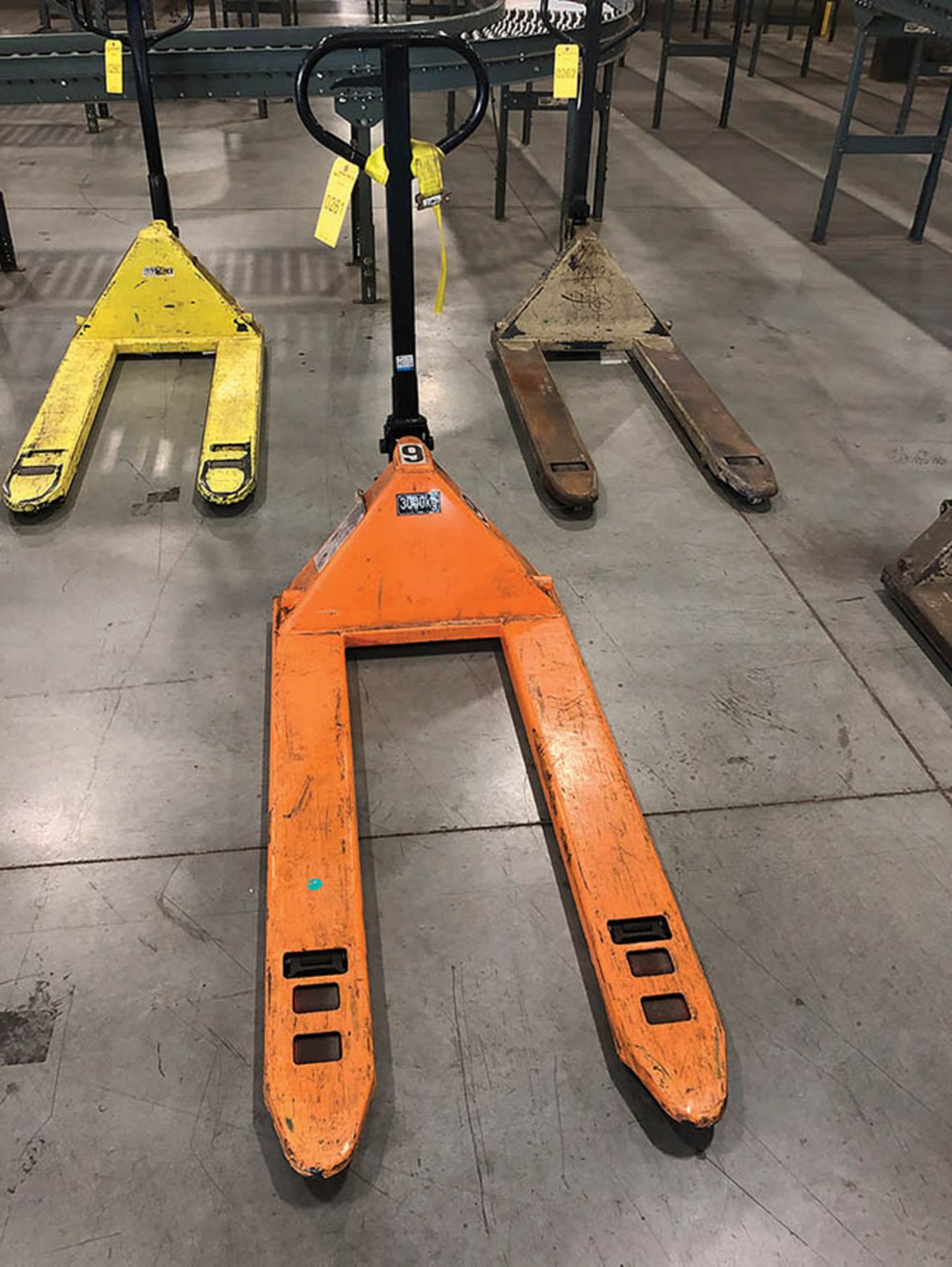 6000 LB PALLET JACK