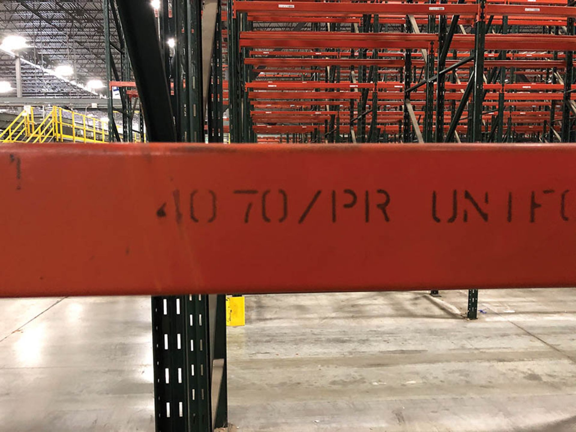 (32) BAYS/SECTIONS OF RIDG-U-RAK PALLET RACKING, CONSISTING OF (33) TOTAL UPRIGHTS- (2) UPRIGHTS ARE - Image 4 of 4