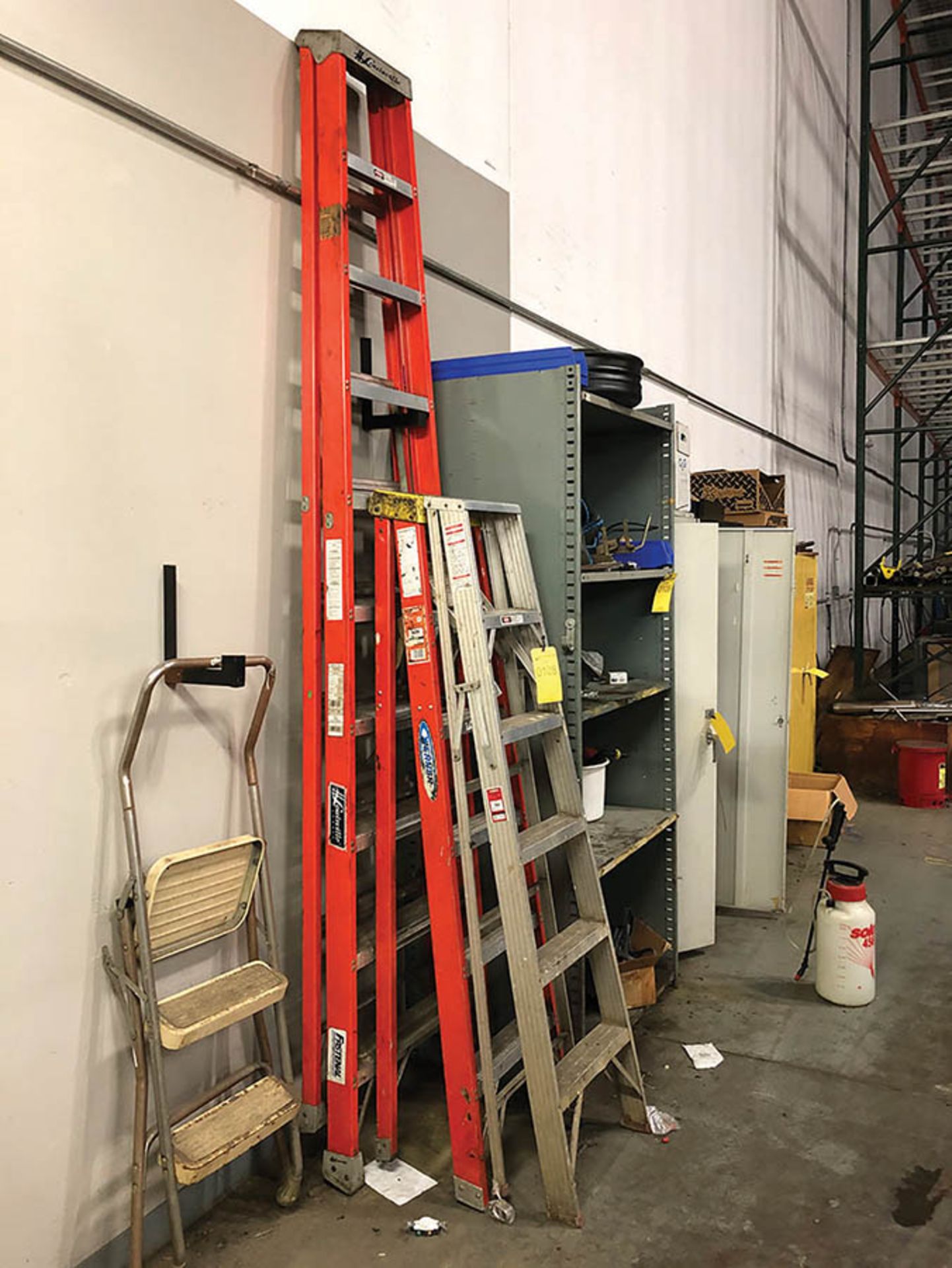 WERNER ALUMINUM 6' LADDER, WARNER ALUMINUM 6' LADDER, LOUISVILLE 10' LADDER - Image 2 of 2