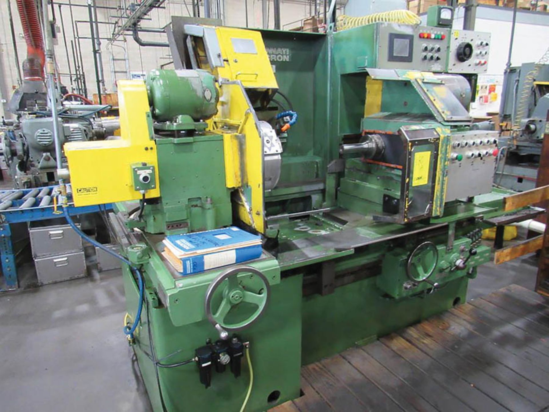 CINCINNATI MILACRON HEALD CNC INTERNAL GRINDER MODEL 2EF-73 SIZEMATIC, S/N 910723E83-0134, MOTOR