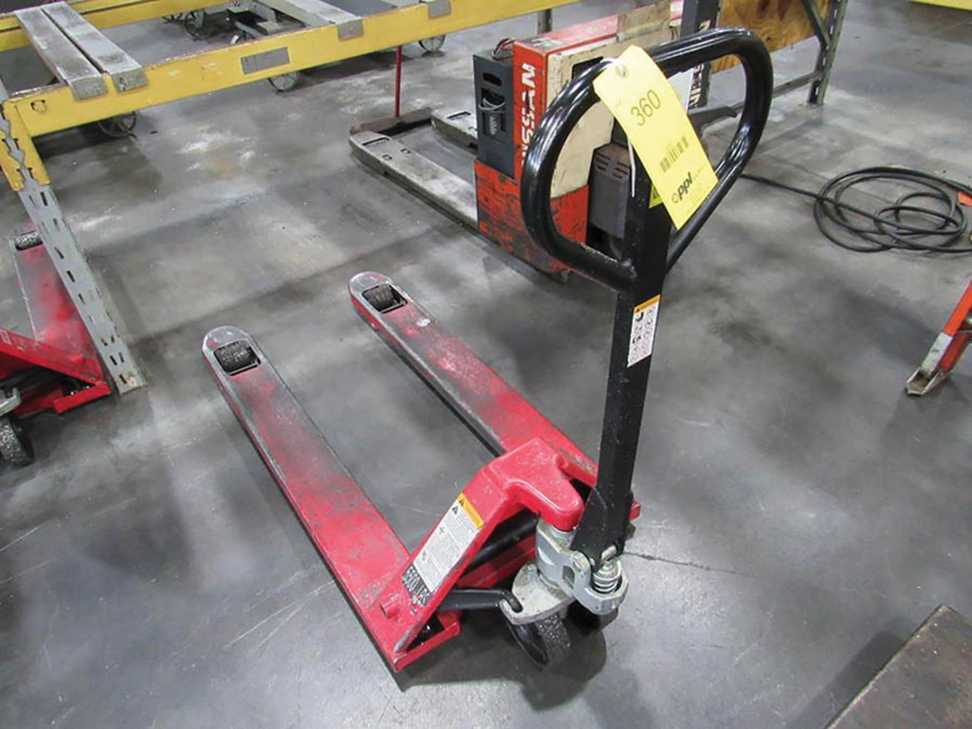 U-LINE 5,500-LB. PALLET JACK