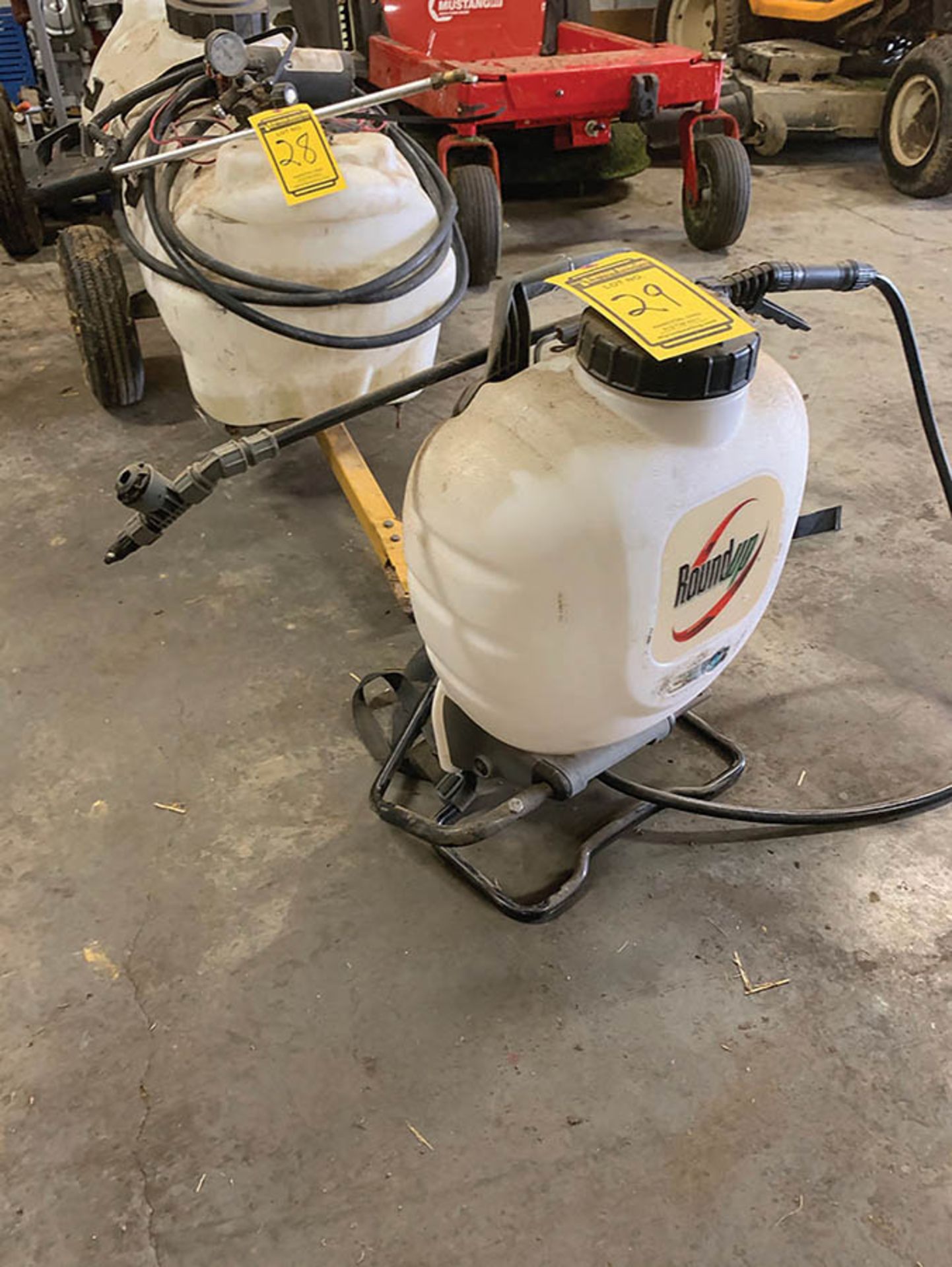 ROUNDUP BACKPACK CHEMICAL SPRAYER