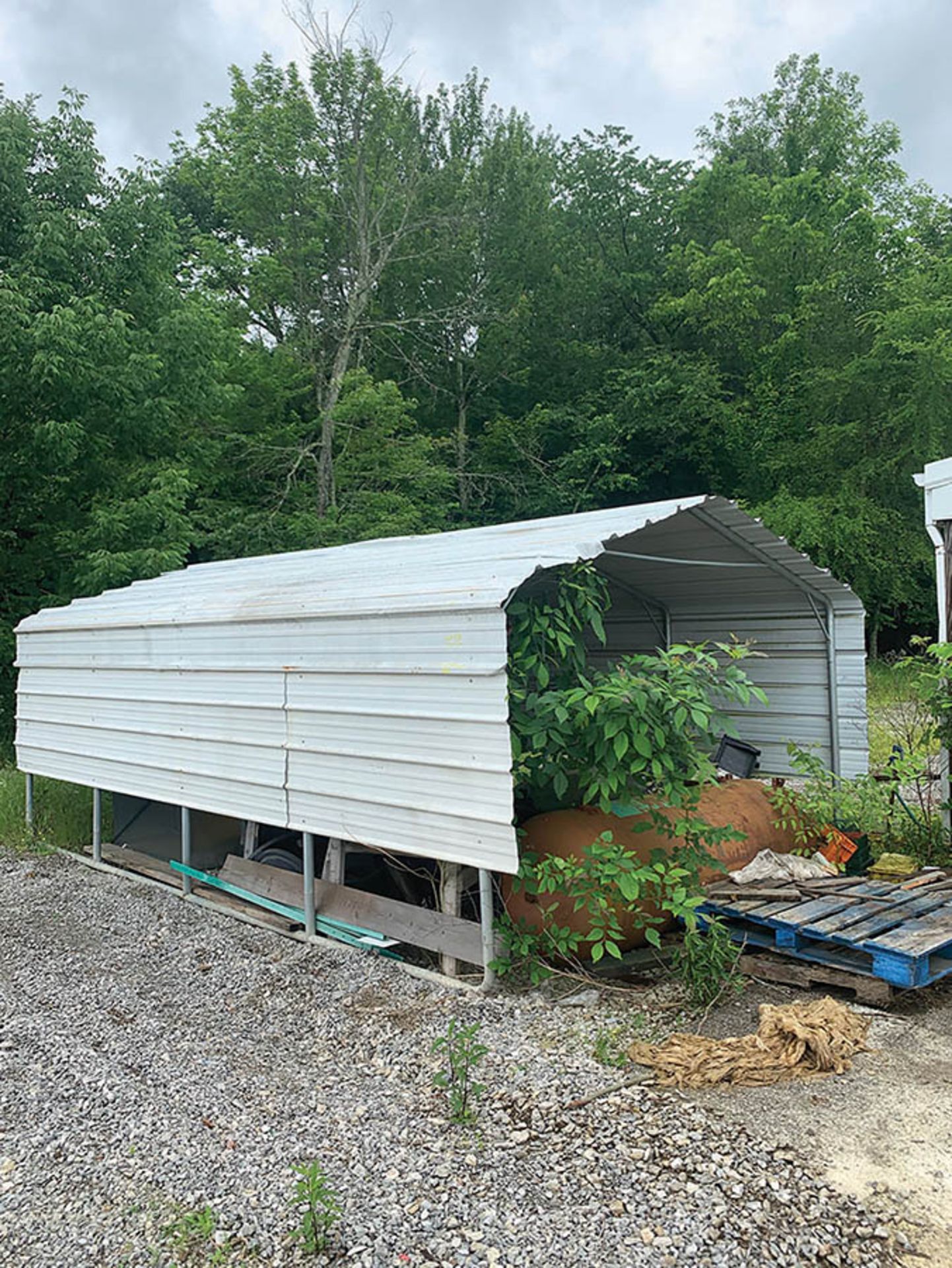 20' X 12' STEEL SHED