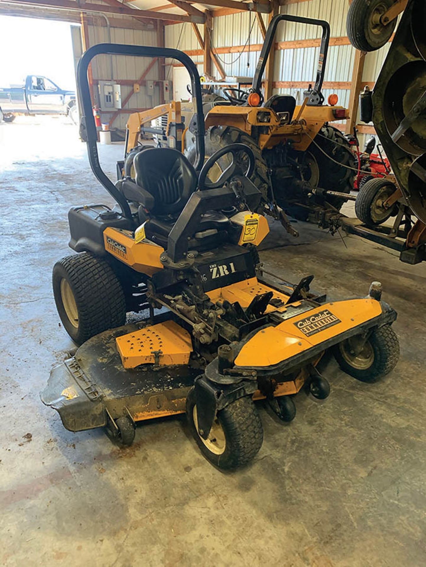 CUB CADET ZR1, ZERO-TURN RIDER MOWER, 72'' MOWING DECK, 1413 HRS