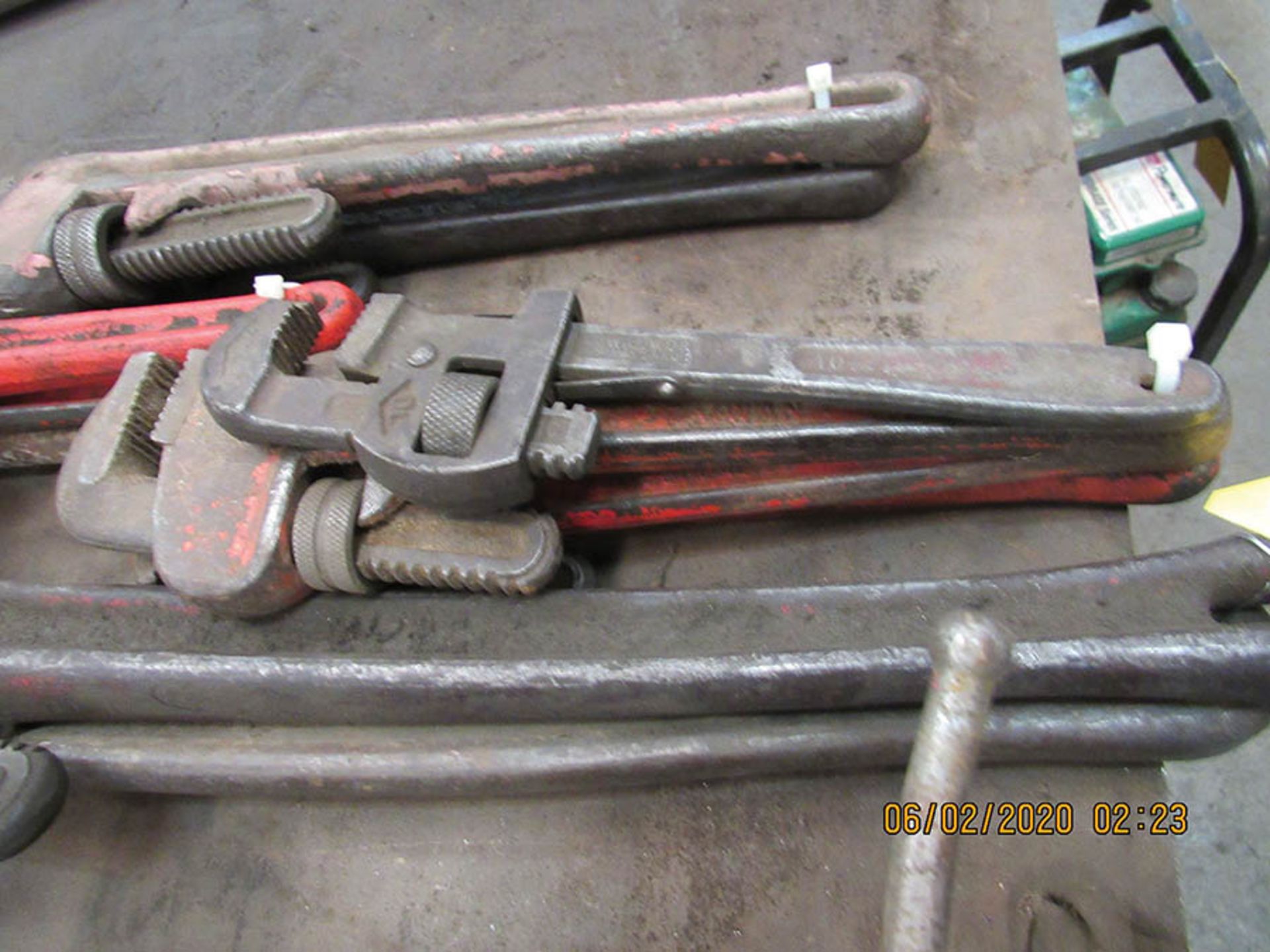 PIPE WRENCHES 10''-32'' - Image 3 of 3