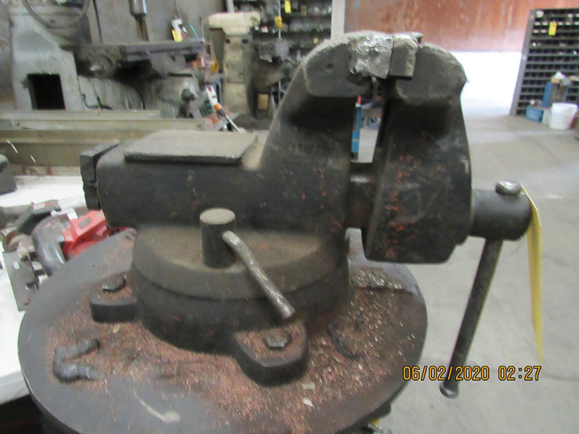 6'' VISE ON STAND W111073 W111074