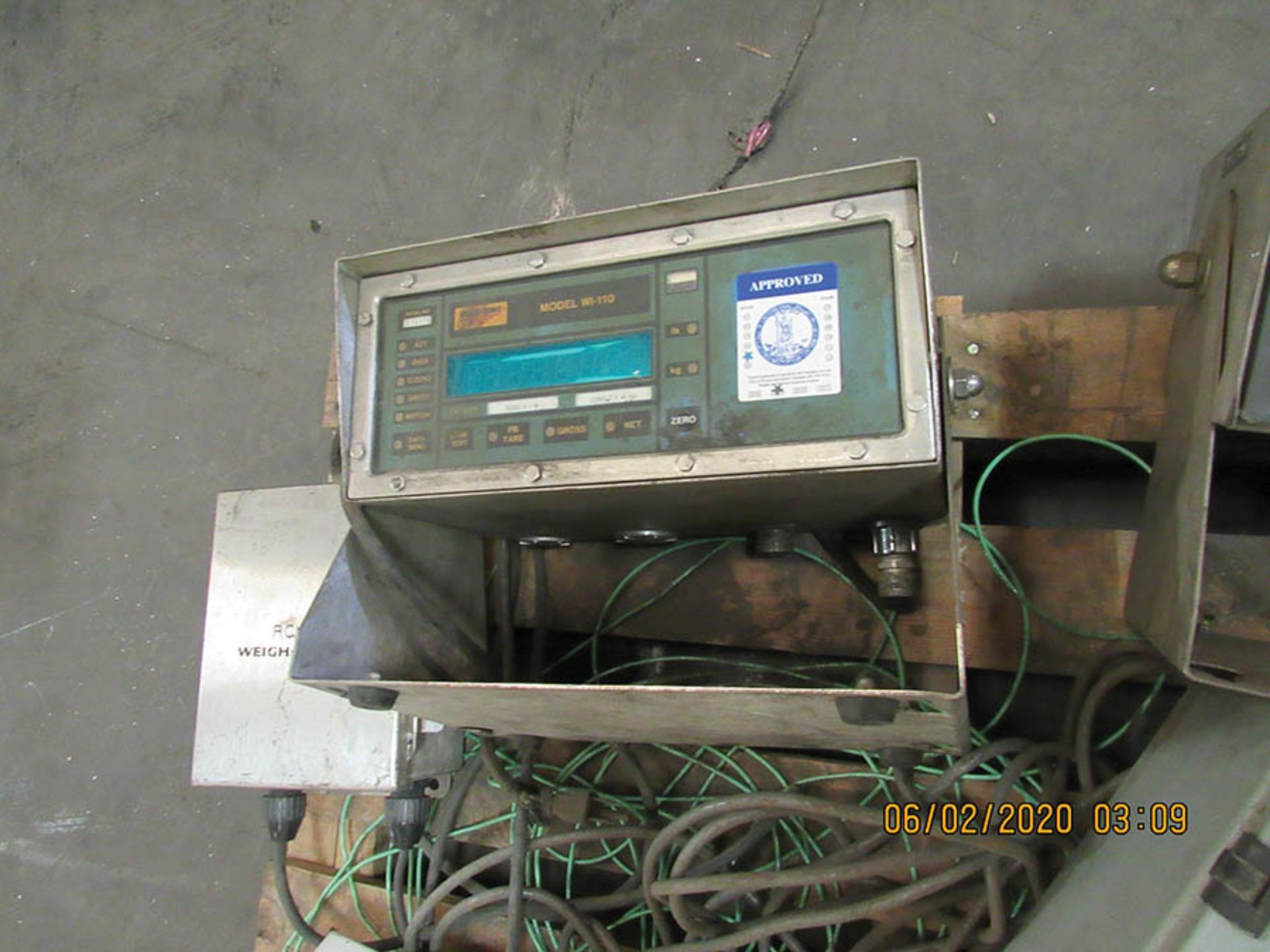 ASSORTED CONTROLS FOR PLATFORM SCALES, WEIGH-TRONIX MODEL W1110 - Image 3 of 4