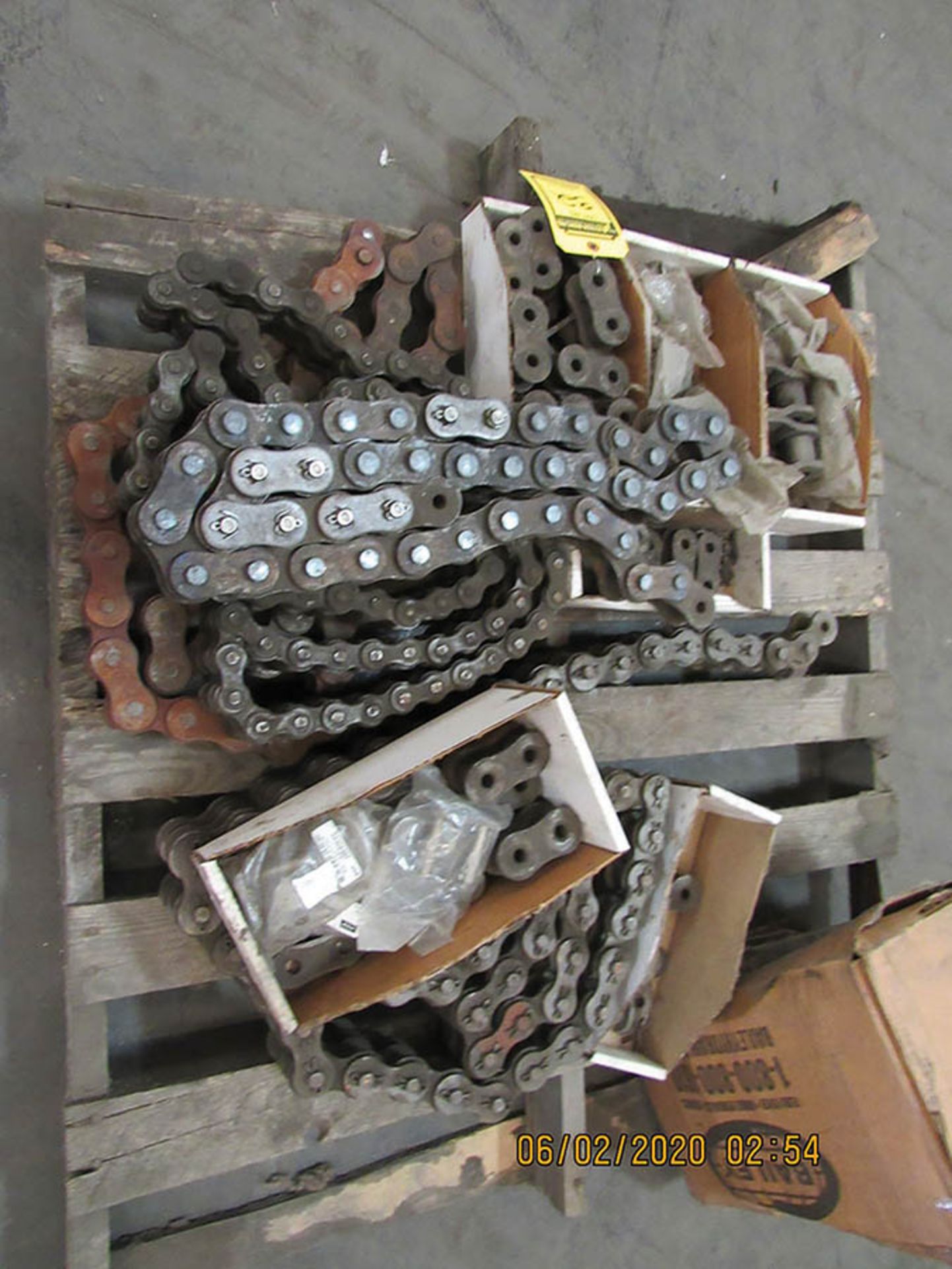 LARGE ROLLER CHAIN - Image 2 of 3