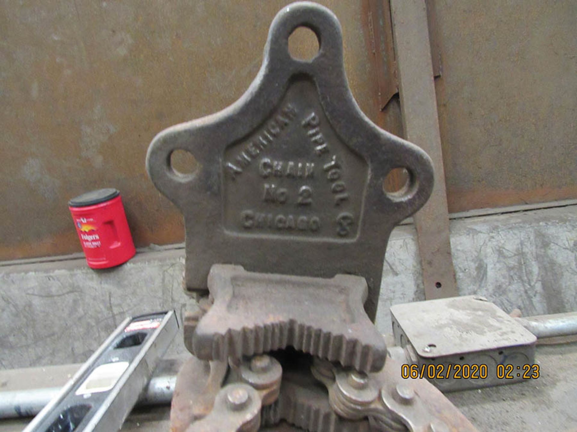 SHEET METAL LIFTER, AMERICAN PIPE TOOL CHAIN, AND NO. 2 CHAIN VISE