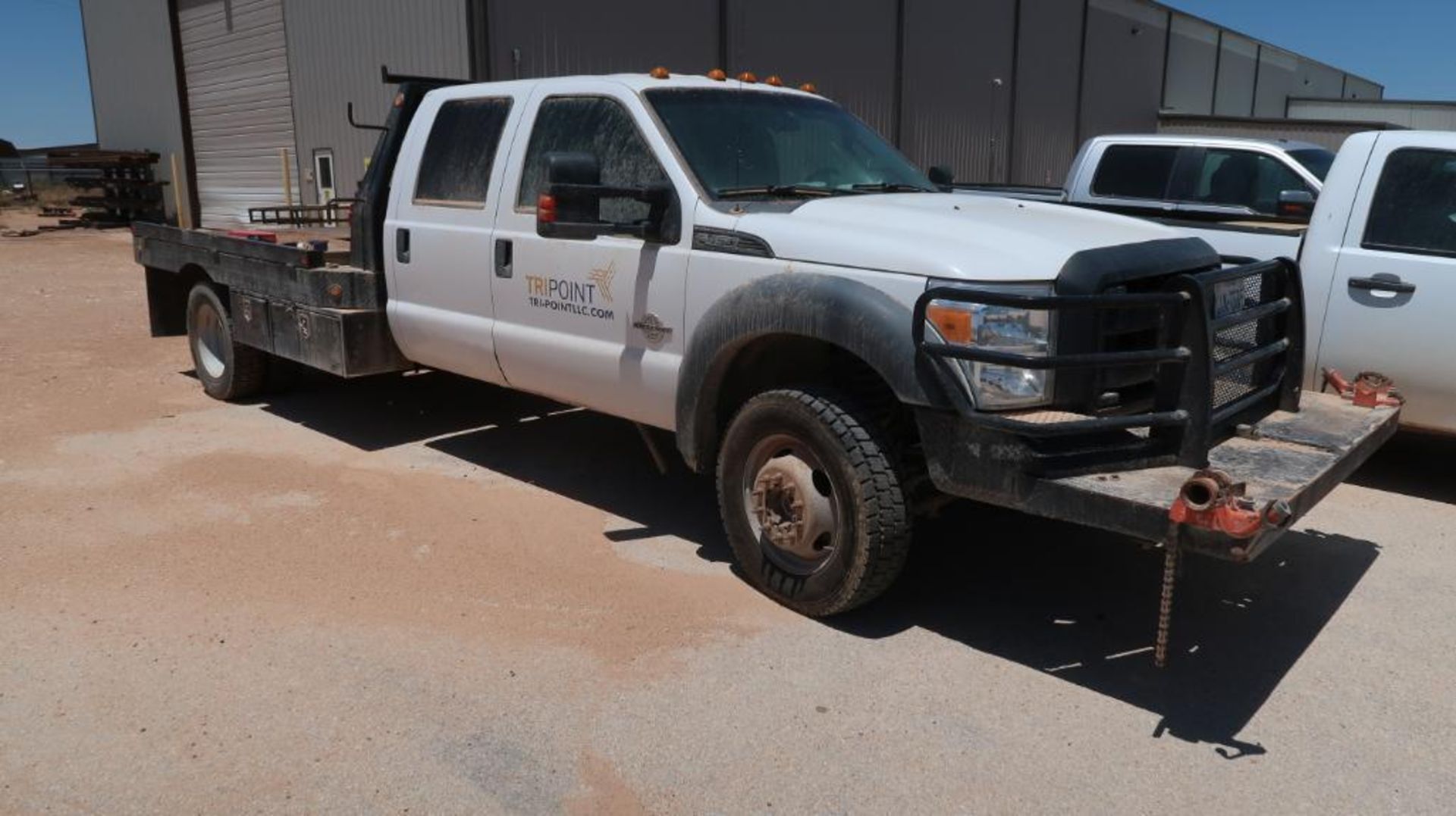 (2014) FORD F450 DUAL WHEEL FLATBED, FIFTH WHEEL WINCH TRUCK (MILEAGE - 136,520), 6.7 TURBO DIESEL - Image 3 of 10