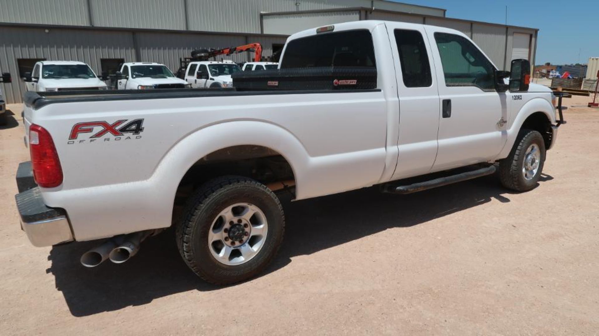 (2014) FORD XL F250 POWER STROKE TURBO DIESEL, 4 X 4 EXTENDED CAB, LONG BED (MILEAGE - 171,110), VIN