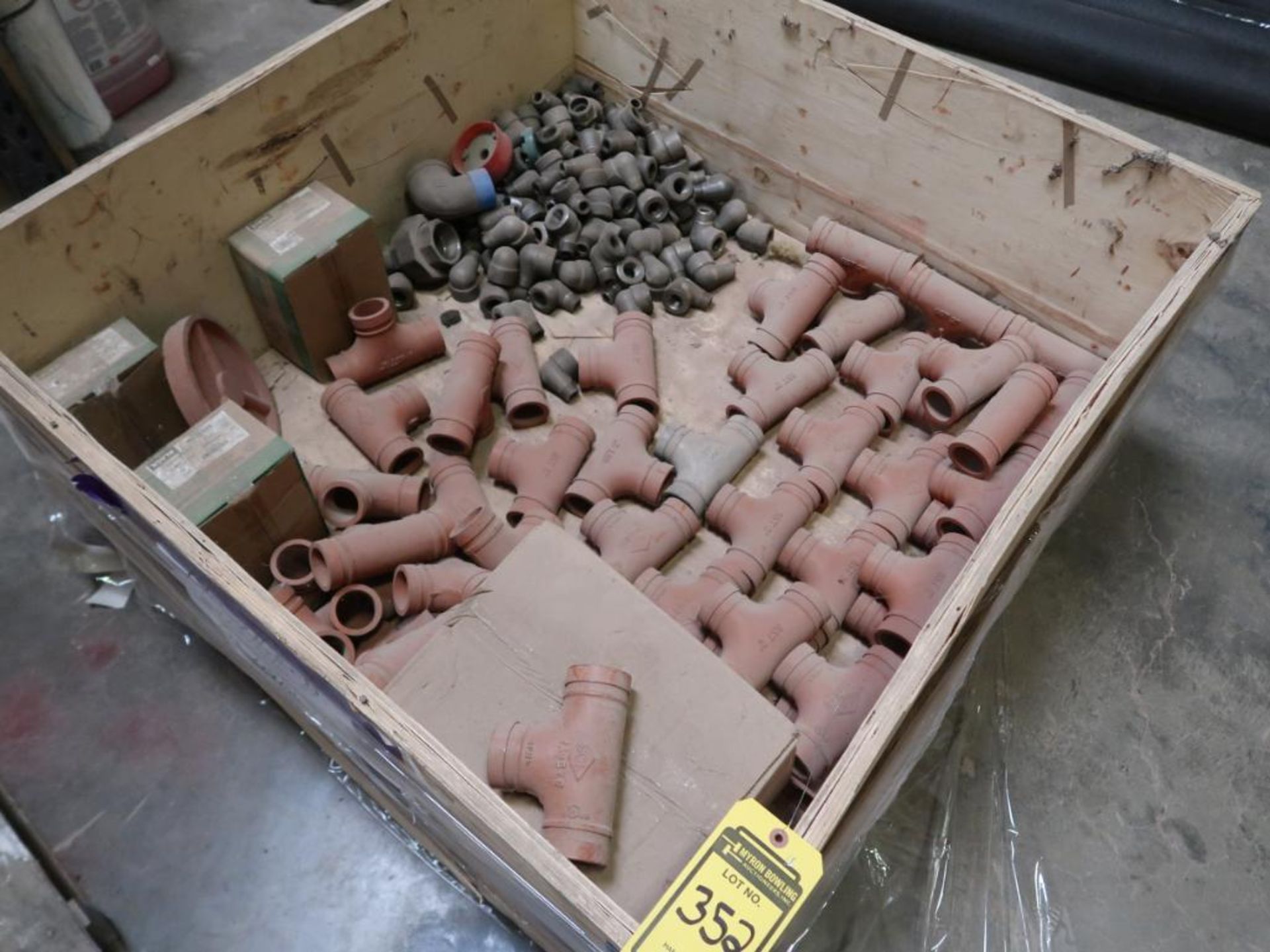 (8) PALLETS OF ASSORTED PIPE FITTINGS - Image 9 of 9