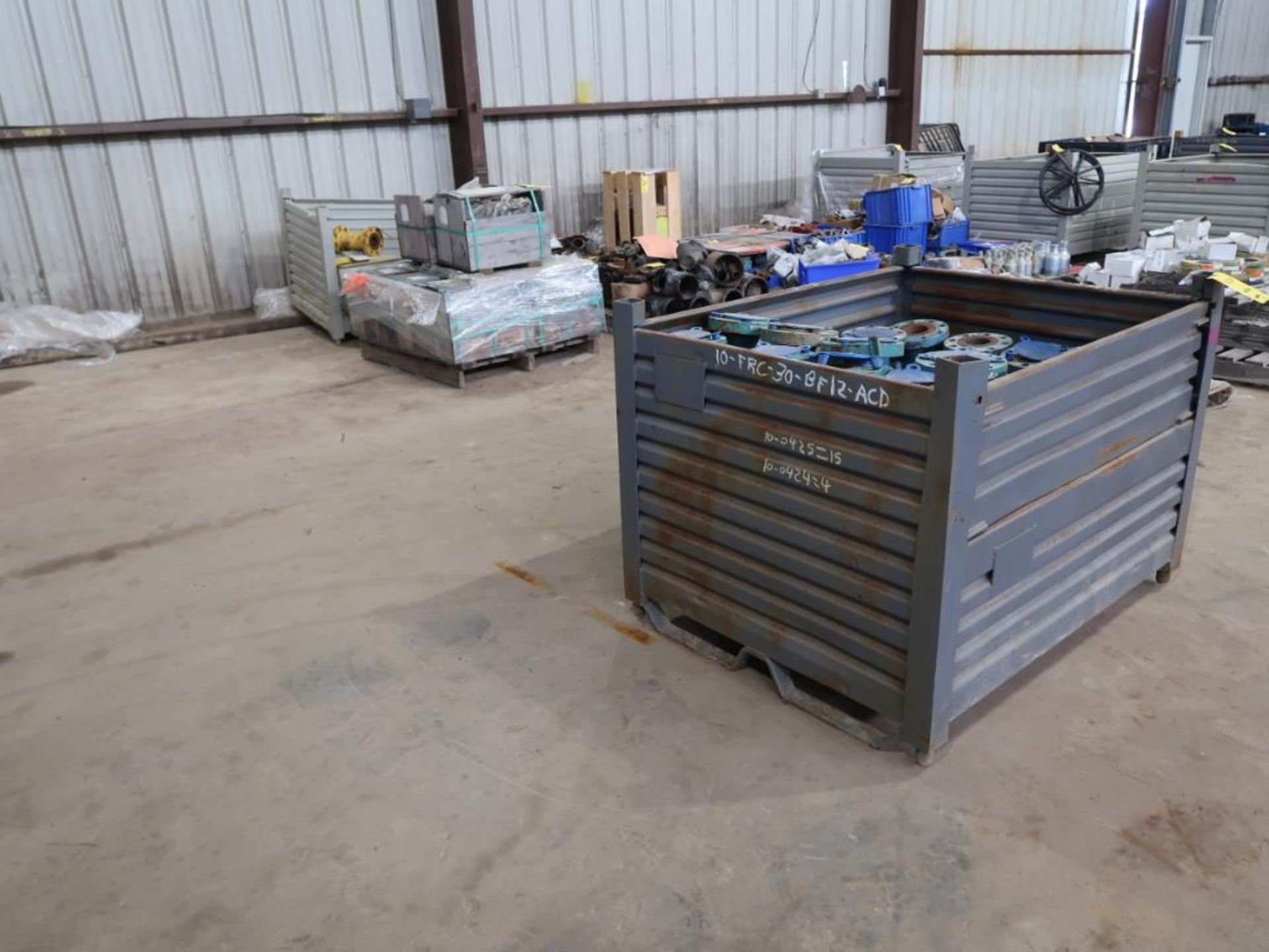 ASSORTED VALVES & FITTINGS IN (2) STEEL TOTES, (1) PALLET (BUILDING #1)