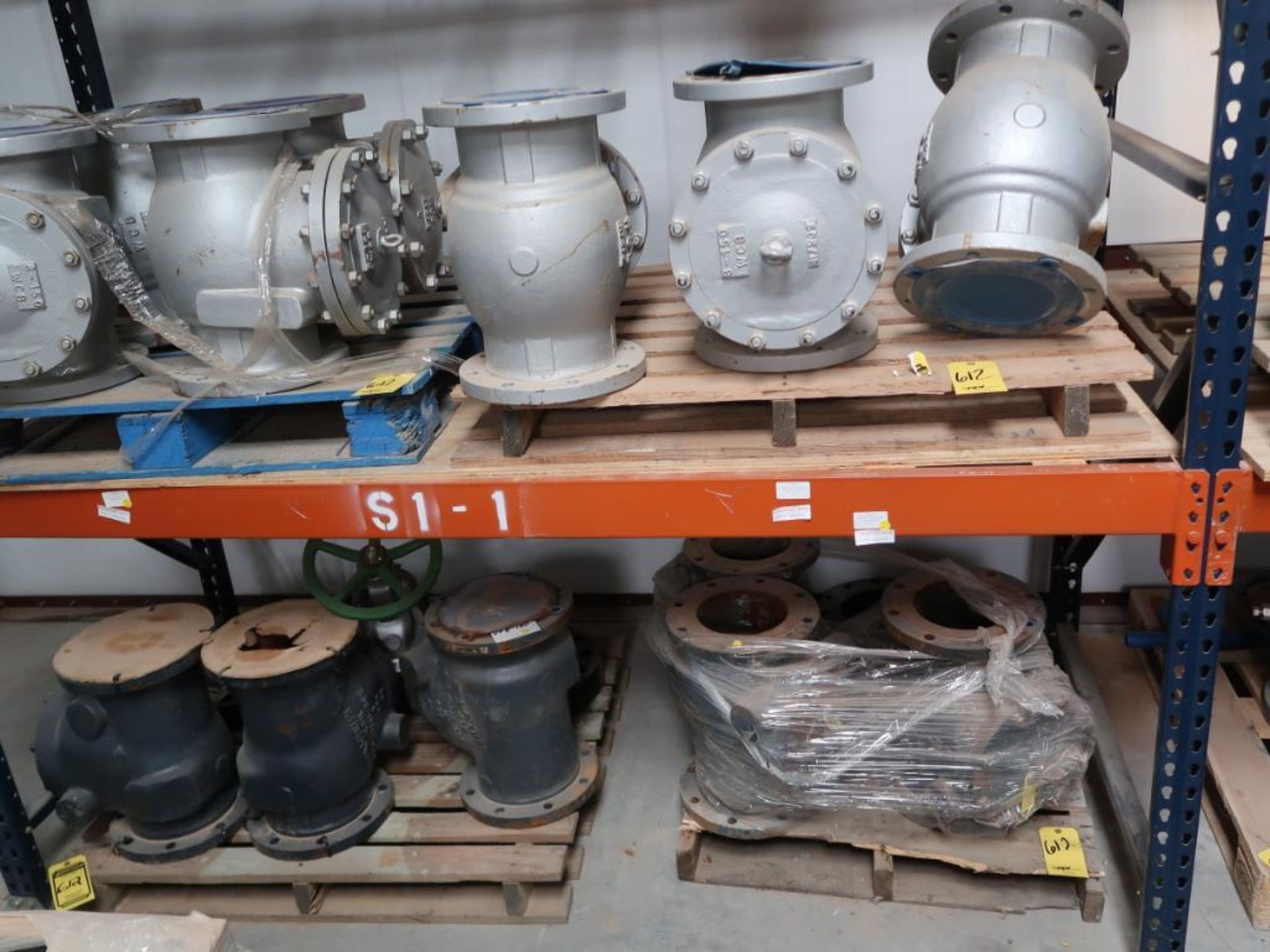 ASSORTED VALVES ON (18) PALLETS - Image 6 of 6