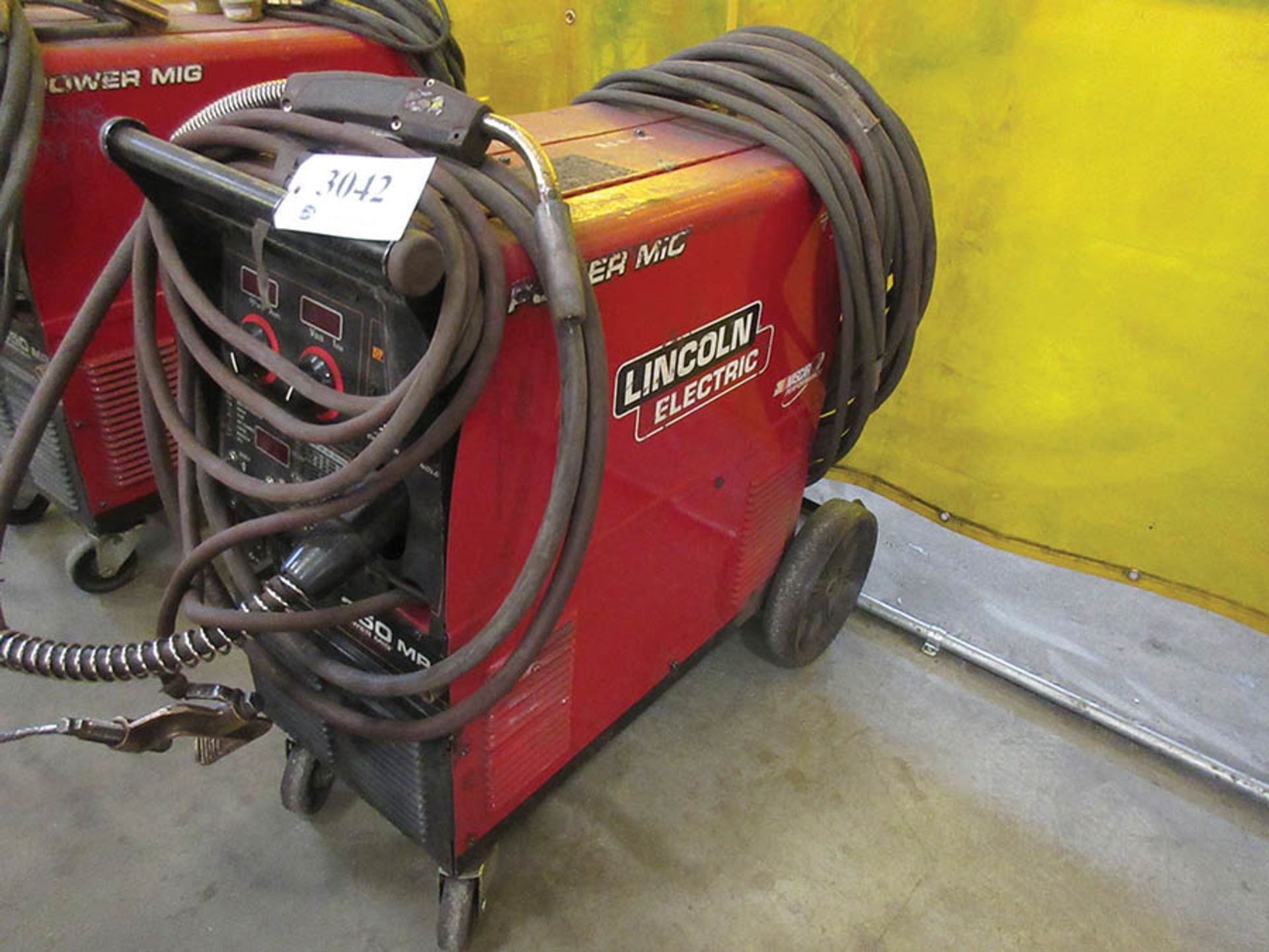 LINCOLN ELECTRIC 350MP POWER MIG WELDER WITH TWECO WELDSKILL MIG GUN, #3