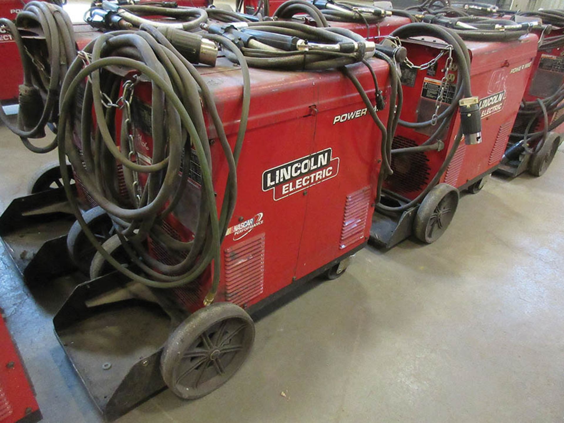 LINCOLN ELECTRIC 350MP POWER MIG WELDER WITH MAGNUM PRO MIG GUN, #66 - Image 2 of 3