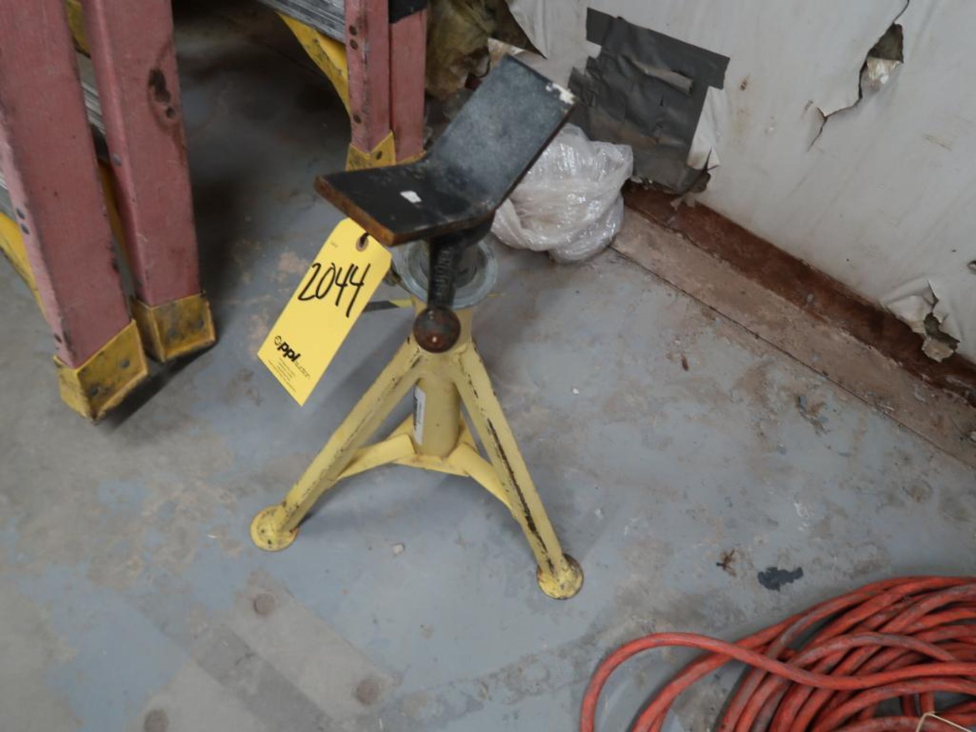 14'' MILWAUKEE CHOP SAW, 6'' DEWALT BENCH GRINDER, STAND, PIPE STAND, 2-WHEEL DOLLY - Image 3 of 4