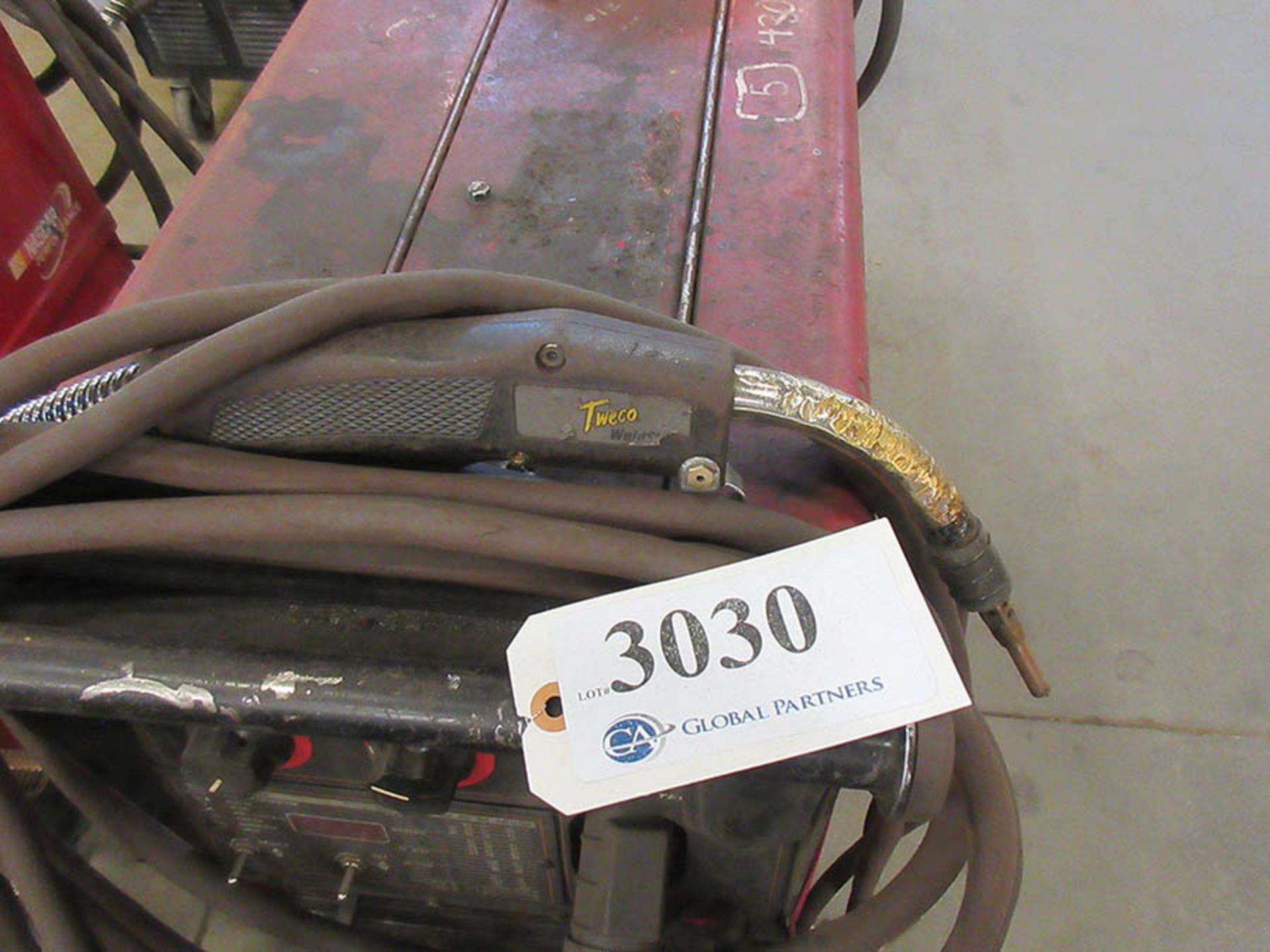 LINCOLN ELECTRIC 350MP POWER MIG WELDER WITH TWECO WELDSKILL MIG GUN, #44 - Image 3 of 3