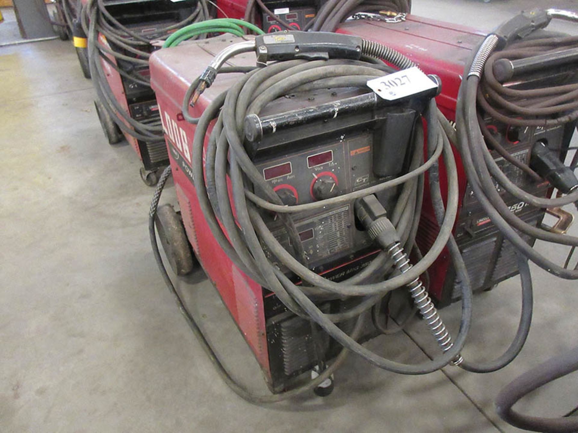 LINCOLN ELECTRIC 350MP POWER MIG WELDER WITH TWECO WELDSKILL MIG GUN, #LOOG