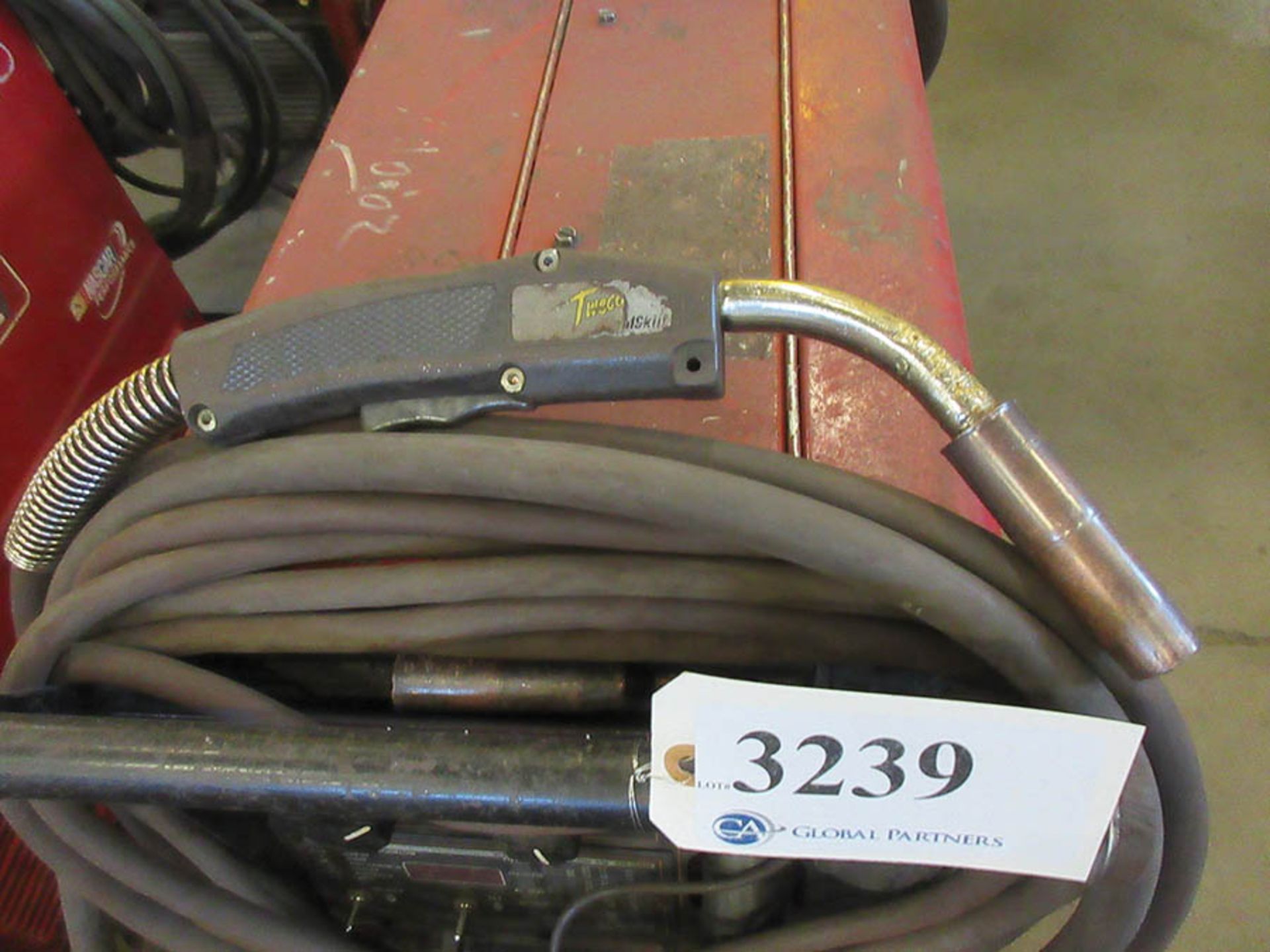 LINCOLN ELECTRIC 350MP POWER MIG WELDER WITH TWECO WELDSKILL MIG GUN, #36 - Image 3 of 3