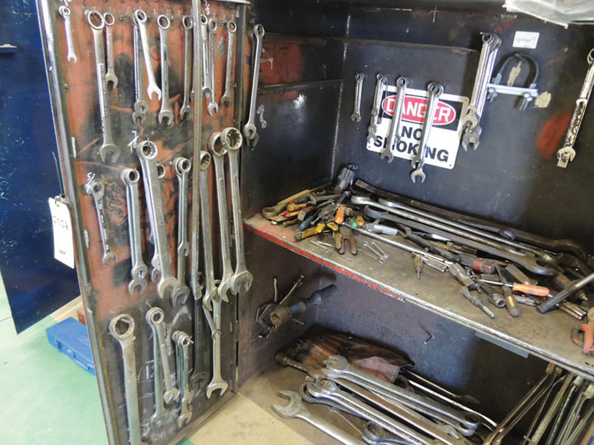 CABINET W/ OPEN END/BOX END WRENCHES - Image 2 of 3