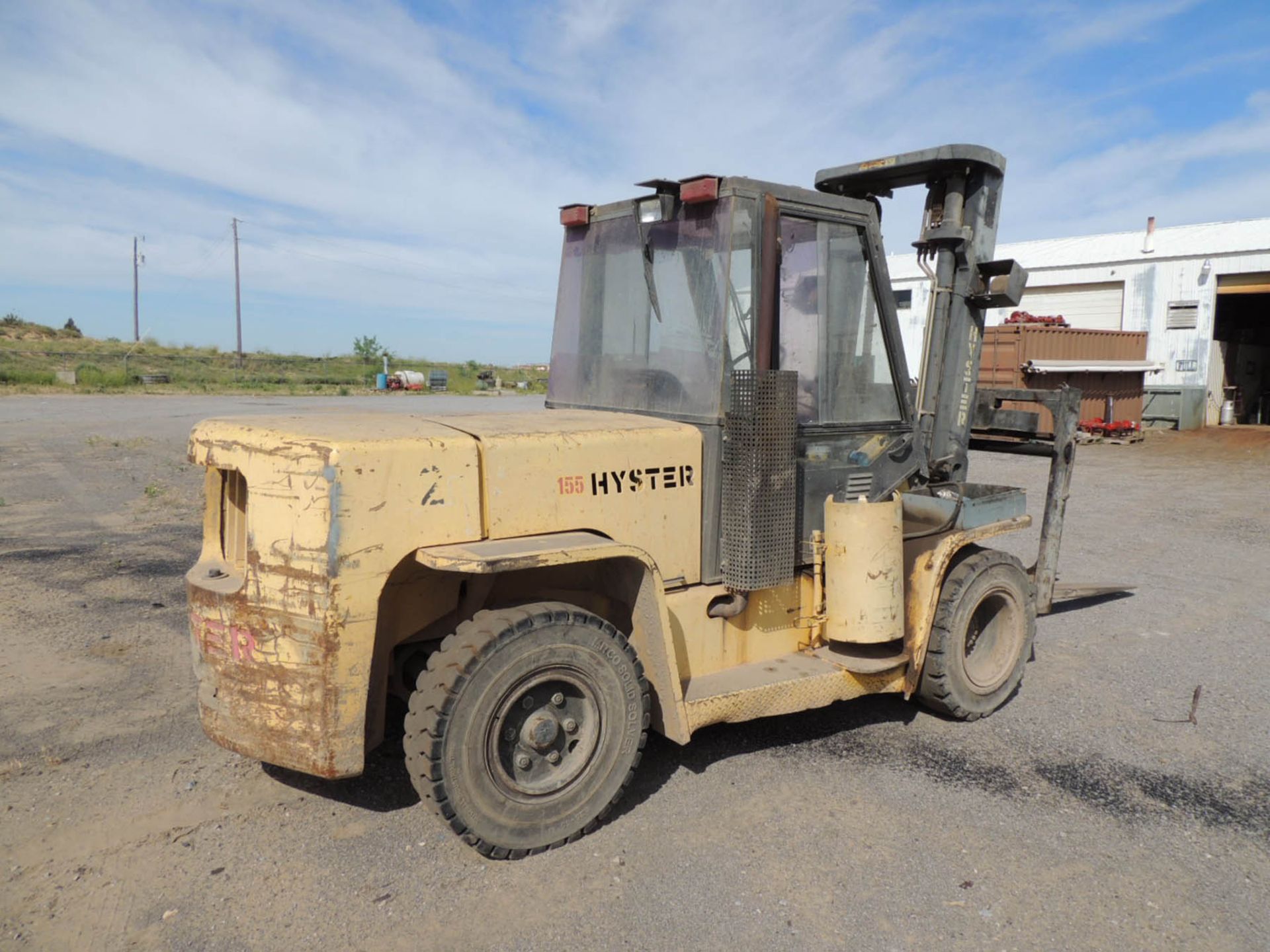 HYSTER FORKLIFT MODEL H155XL2, EROPS, 134'' LIFT HEIGHT, 2 STAGE MAST, SIDE SHIFT, TILT, 6'' X - Image 3 of 4