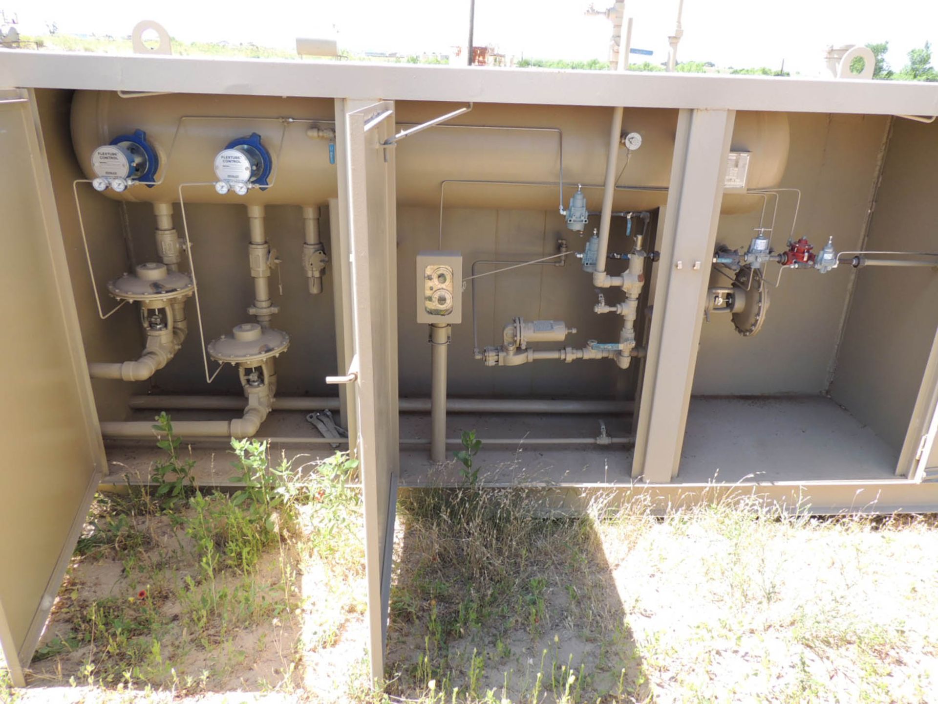 (1) NEW 750K GAS PRODUCTION UNIT (CANADIAN TX) - Image 2 of 2