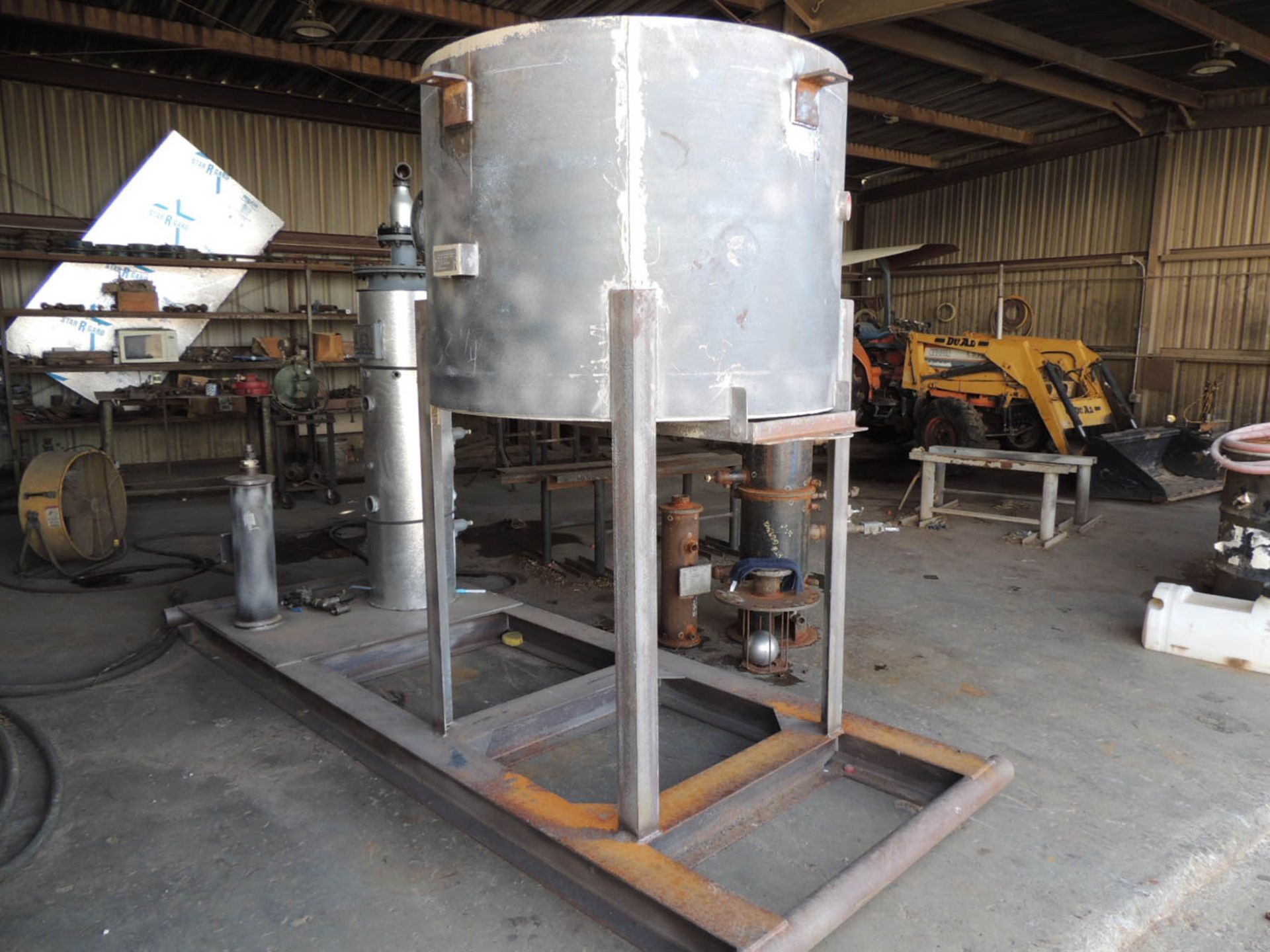 ACCUMULATOR, SCRUBBER, SKID W/ 012845-A-63, 013021-24, 00337-33D (CANADIAN TX)