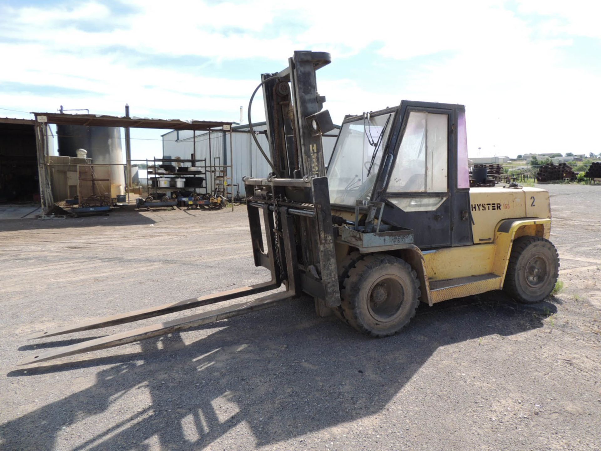 HYSTER FORKLIFT MODEL H155XL2, EROPS, 134'' LIFT HEIGHT, 2 STAGE MAST, SIDE SHIFT, TILT, 6'' X