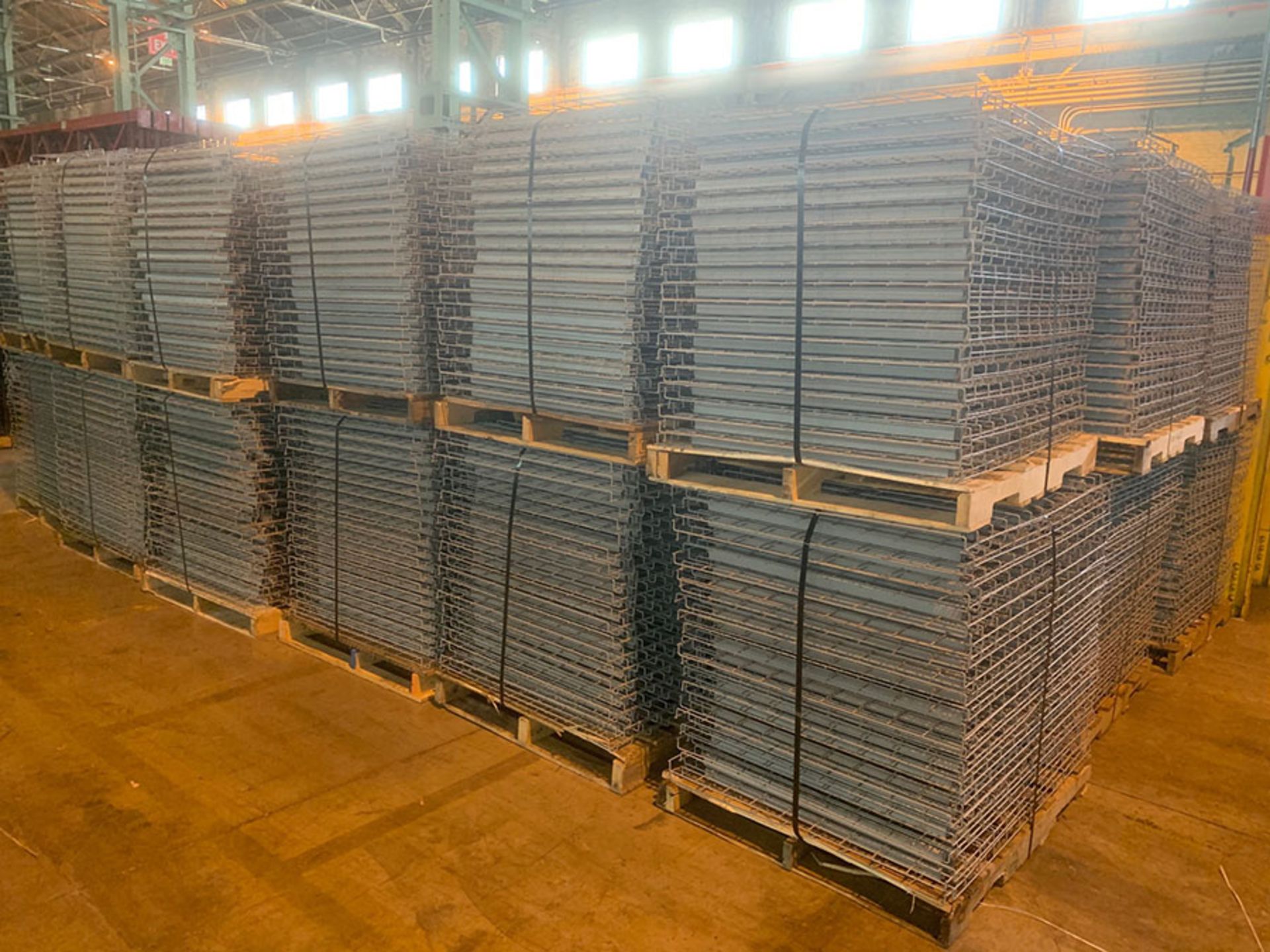 PALLET RACKING - TEARDROP UPRIGHTS (16)36" x 22', (120)36" x 46" WIRE DECKS - Image 2 of 4