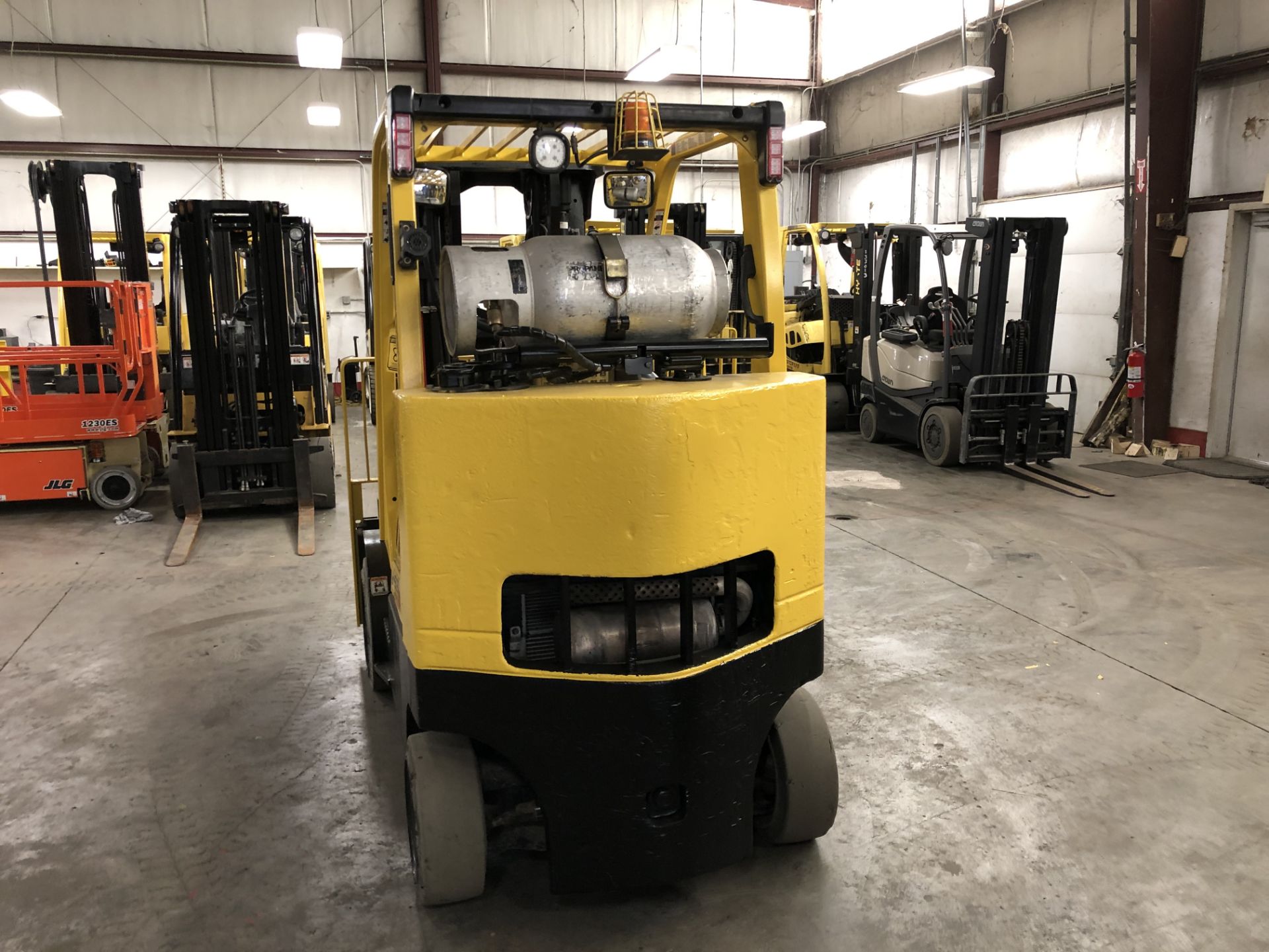 2011 HYSTER 8,000-LB. CAPACITY BOXCAR SPECIAL FORKLIFT, MODEL: S80FTBCS, S/N: H004V03386M, LPG, - Image 4 of 5