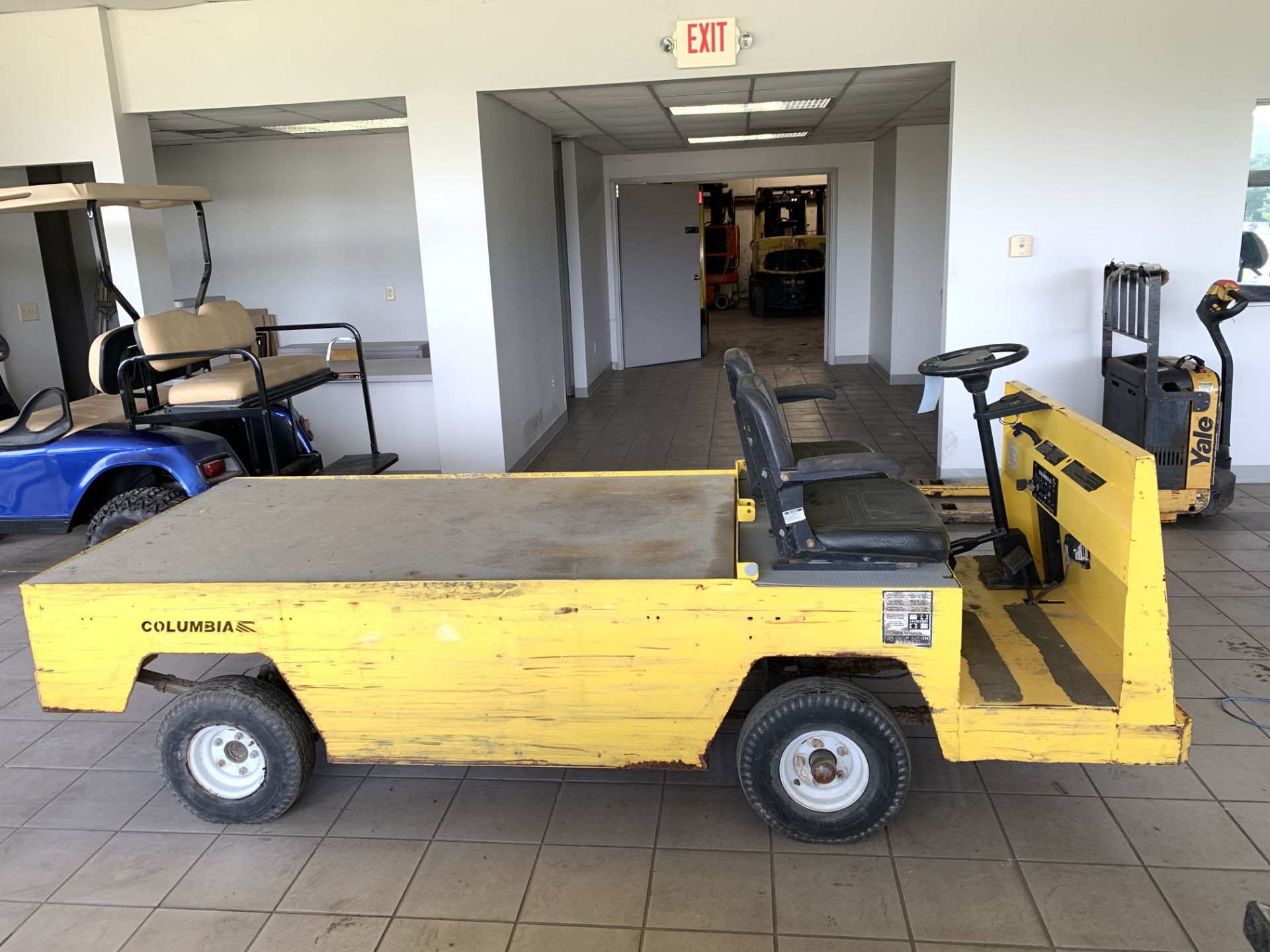 2016 COLUMBIA MAINTENANCE CART, MOD: BC3-L-36, 36-VOLT, ON-BOARD CHARGER, 472 HOURS, RUNS & OPERATES - Image 3 of 9