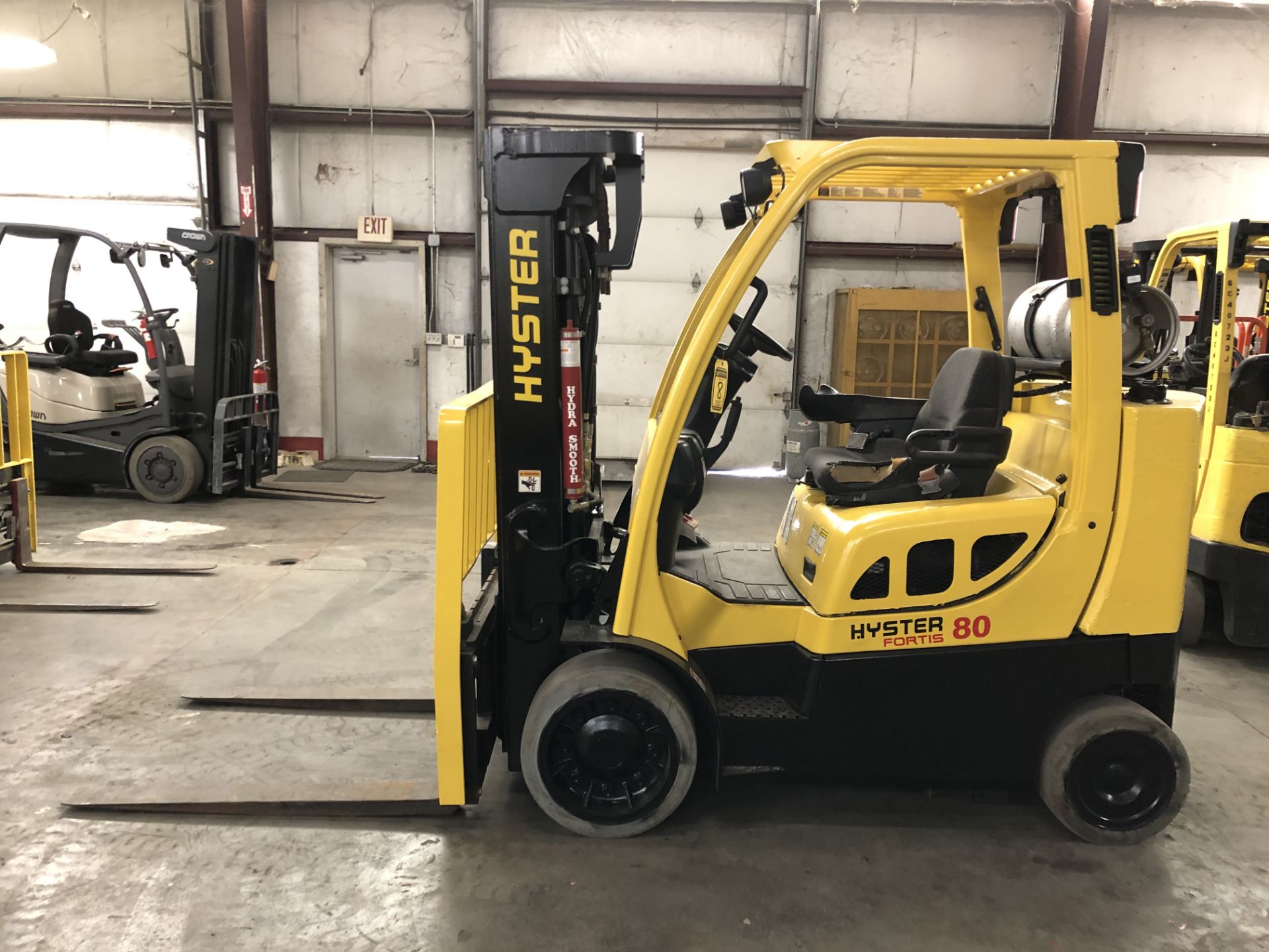 2011 HYSTER 8,000-LB. CAPACITY BOXCAR SPECIAL FORKLIFT, MODEL: S80FTBCS, S/N: H004V03386M, LPG,